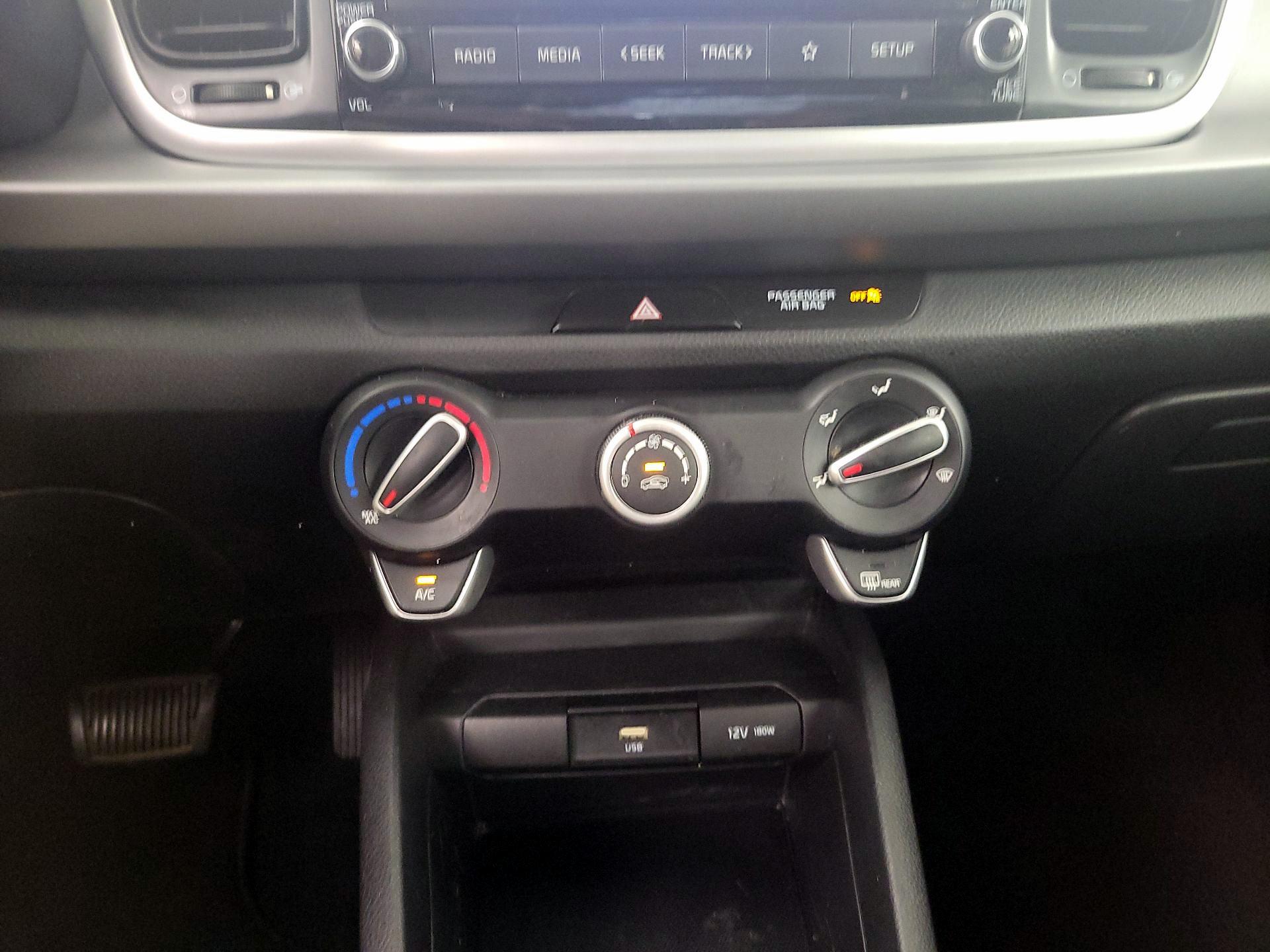 Thumbnail: 2021 Kia Rio5 - 16