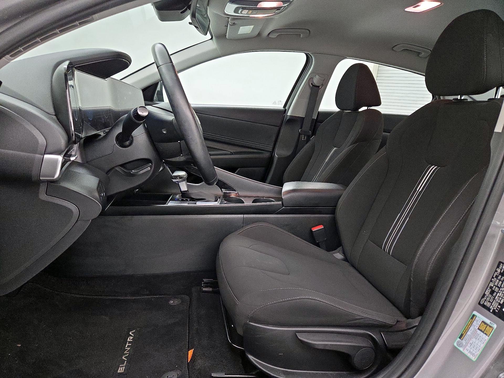 Thumbnail: 2023 Hyundai Elantra - 11