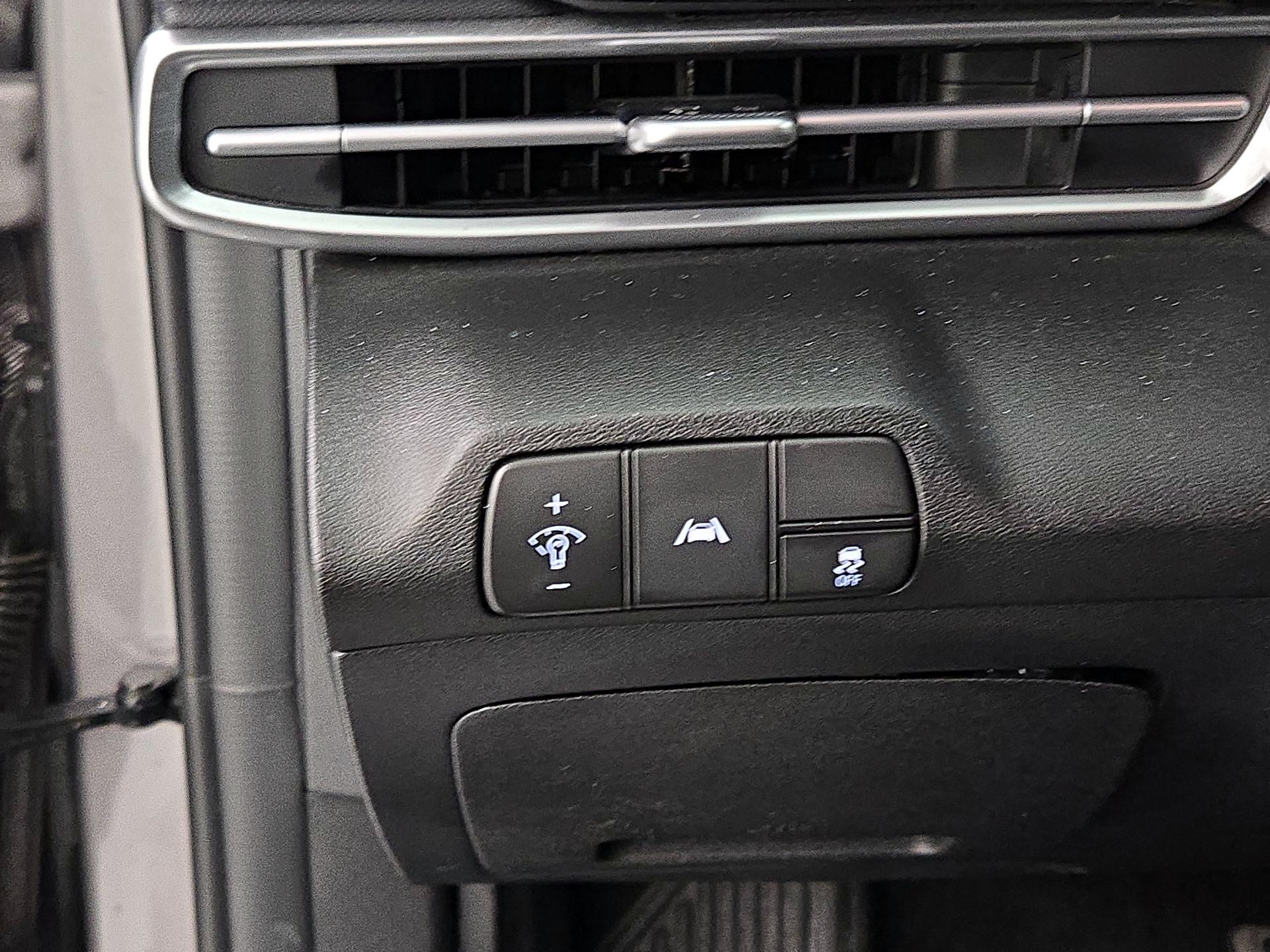 Thumbnail: 2023 Hyundai Elantra - 13