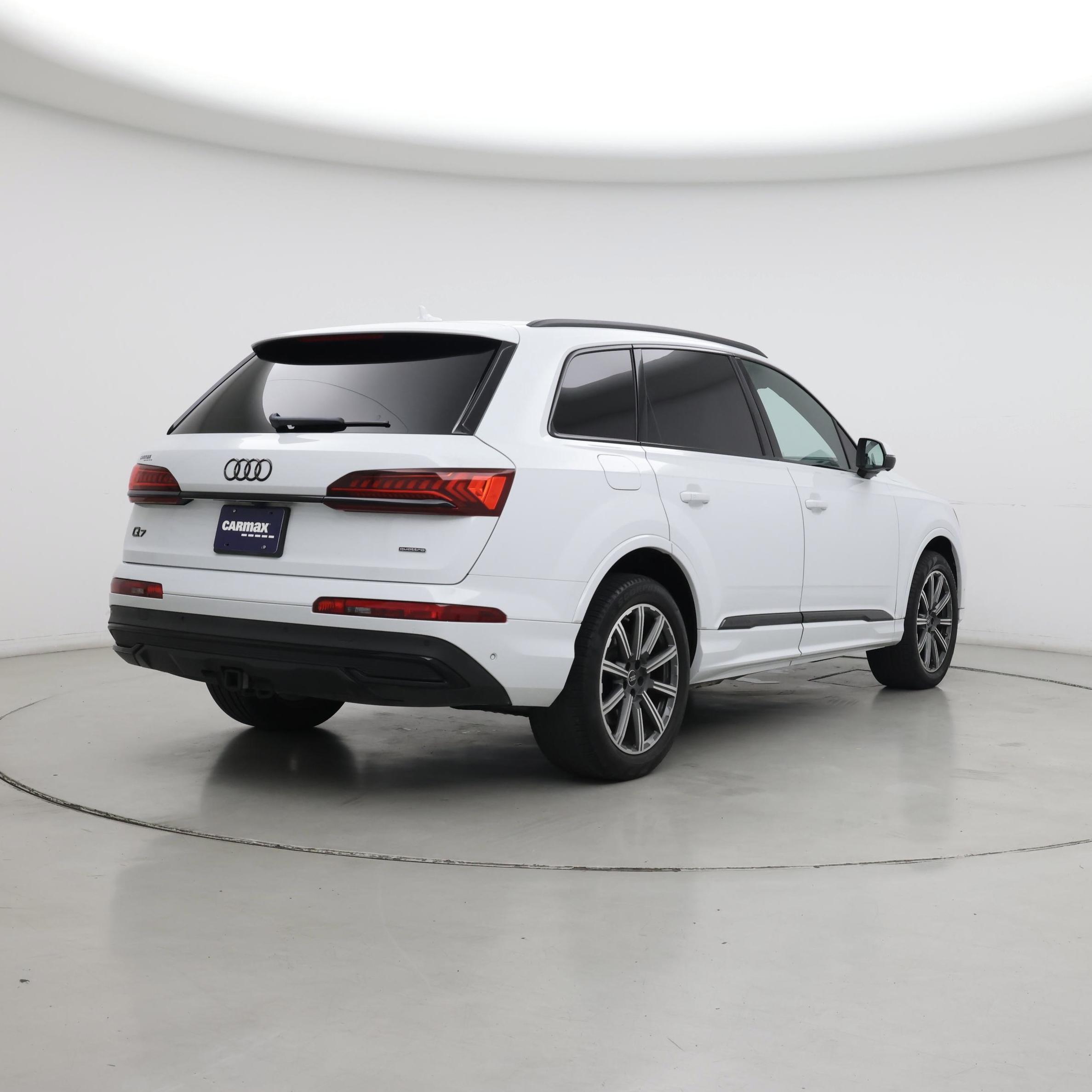 Thumbnail: 2023 Audi Q7 - 8
