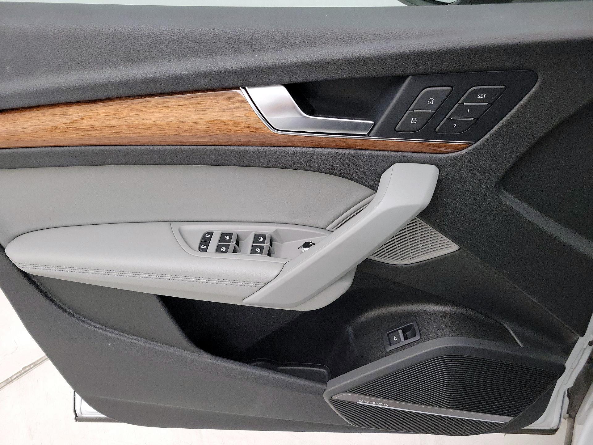 Thumbnail: 2022 Audi Q5 - 12