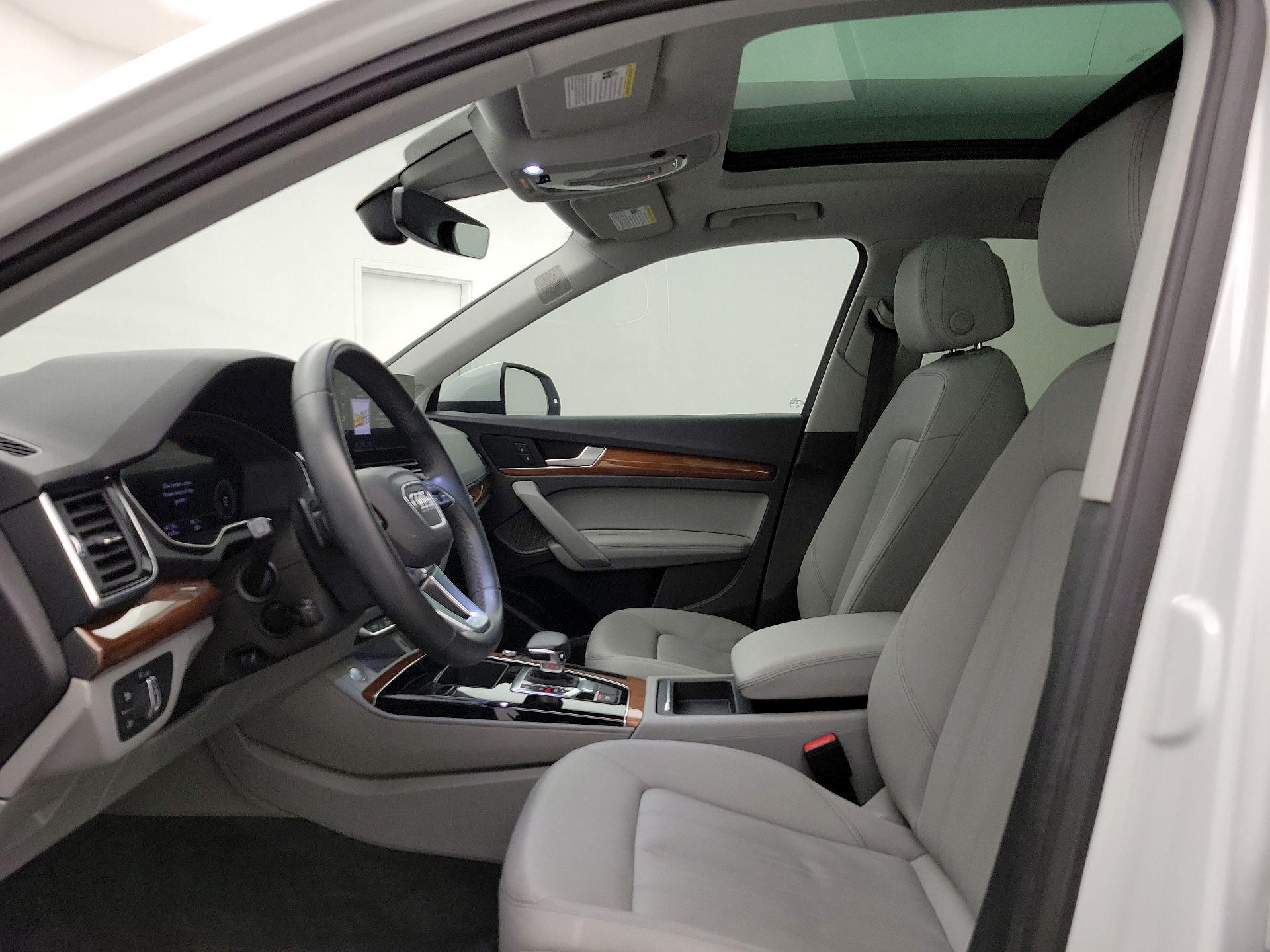 Thumbnail: 2022 Audi Q5 - 19