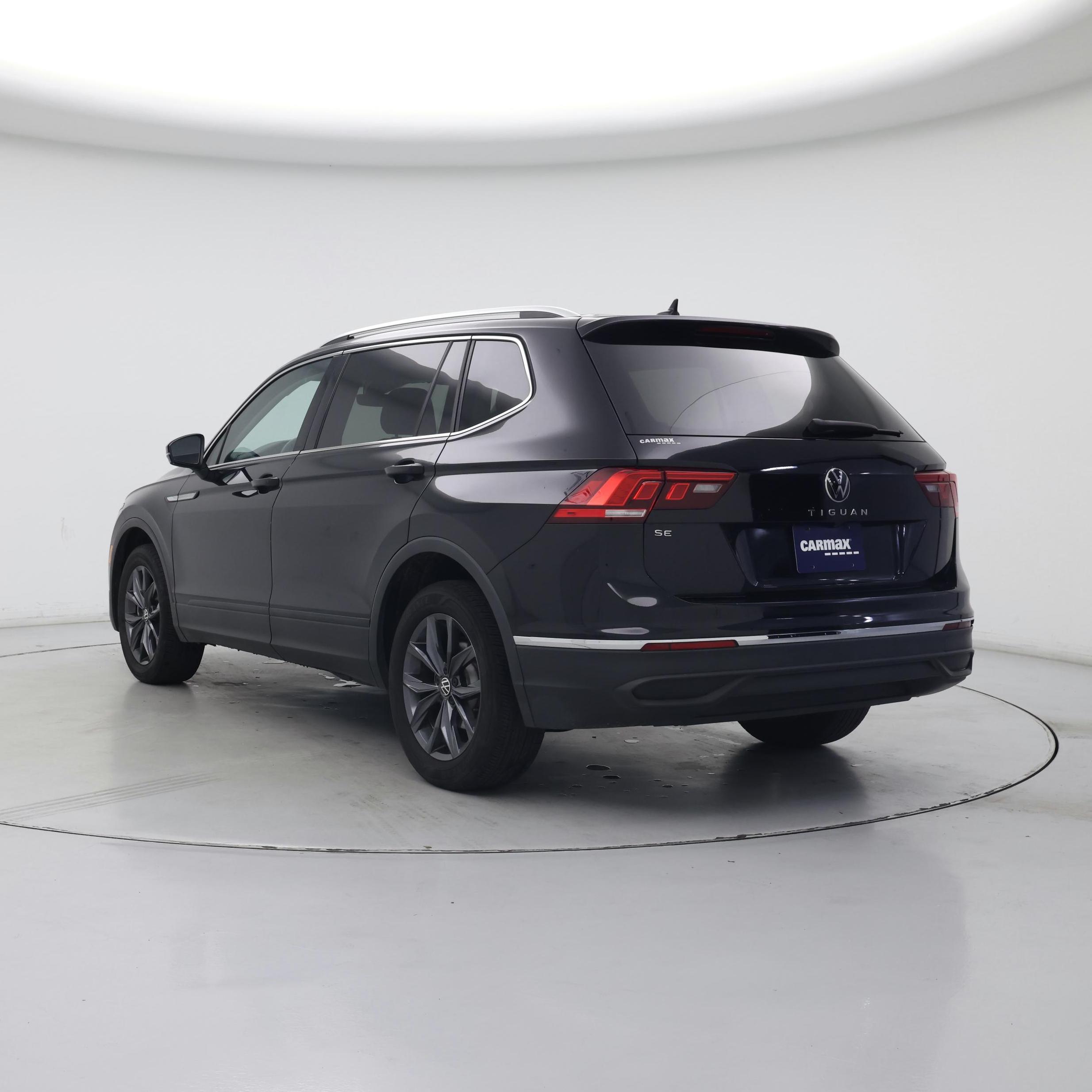 Thumbnail: 2023 Volkswagen Tiguan - 2