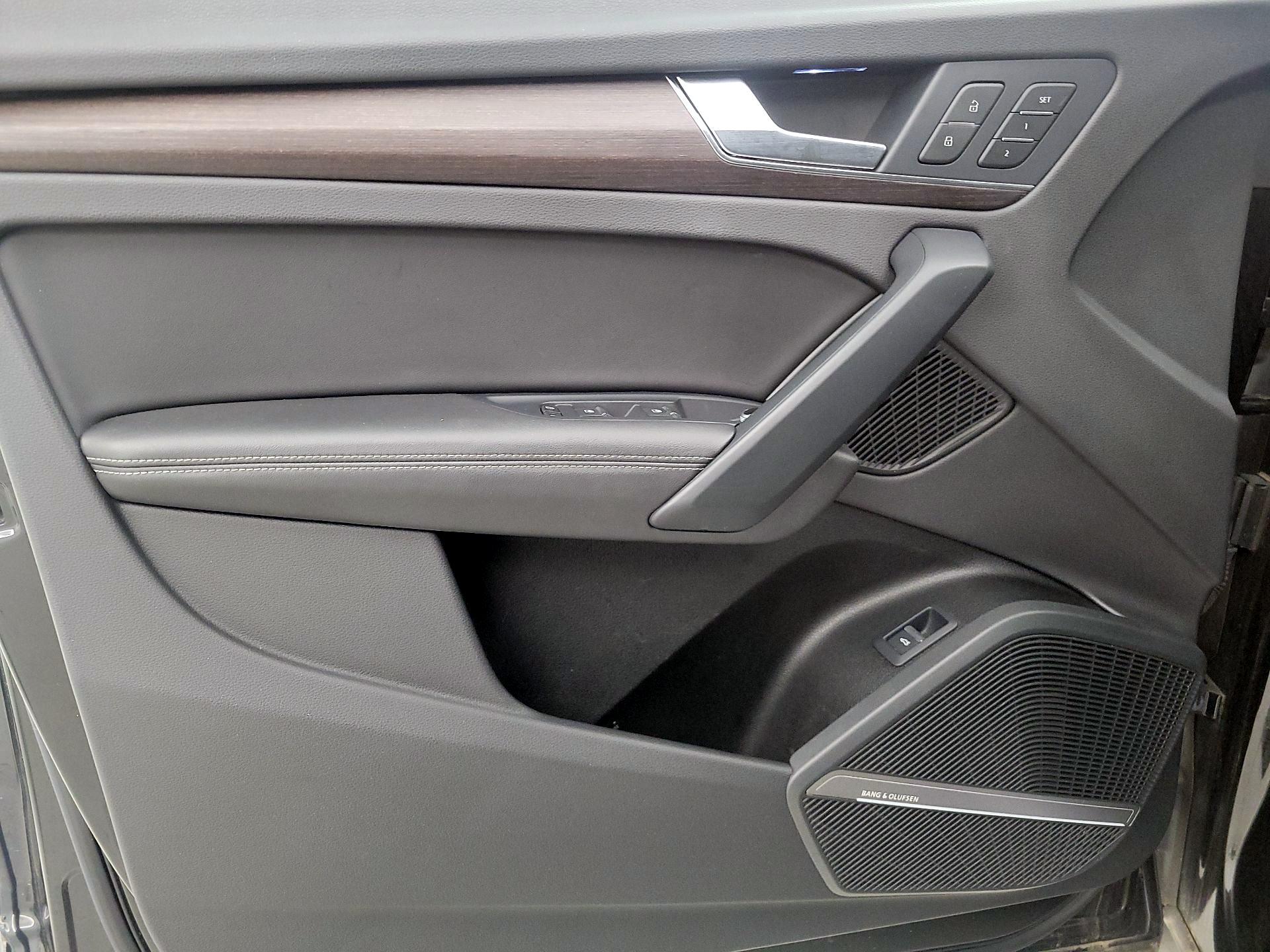 Thumbnail: 2022 Audi Q5 - 12