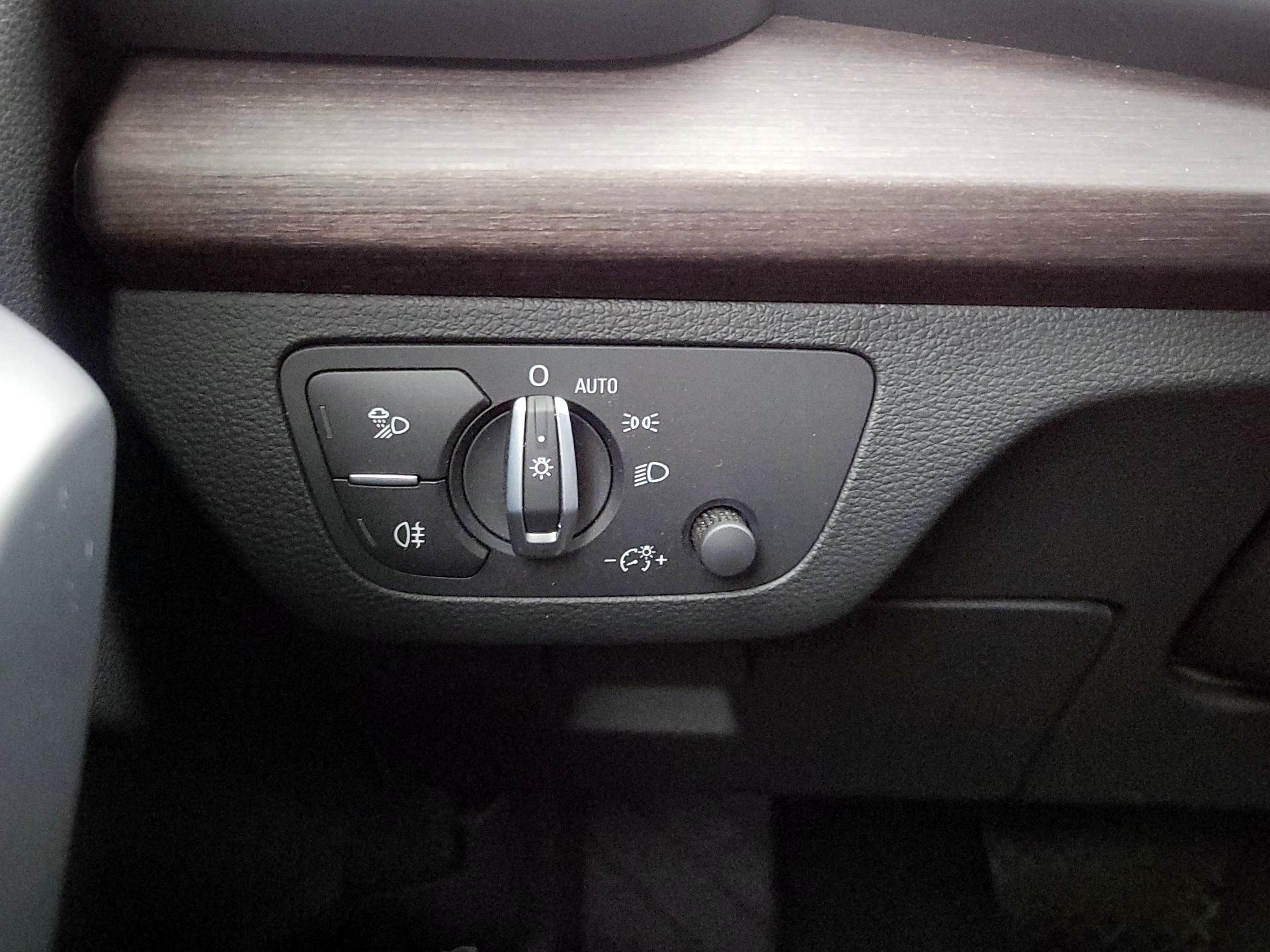 Thumbnail: 2022 Audi Q5 - 13