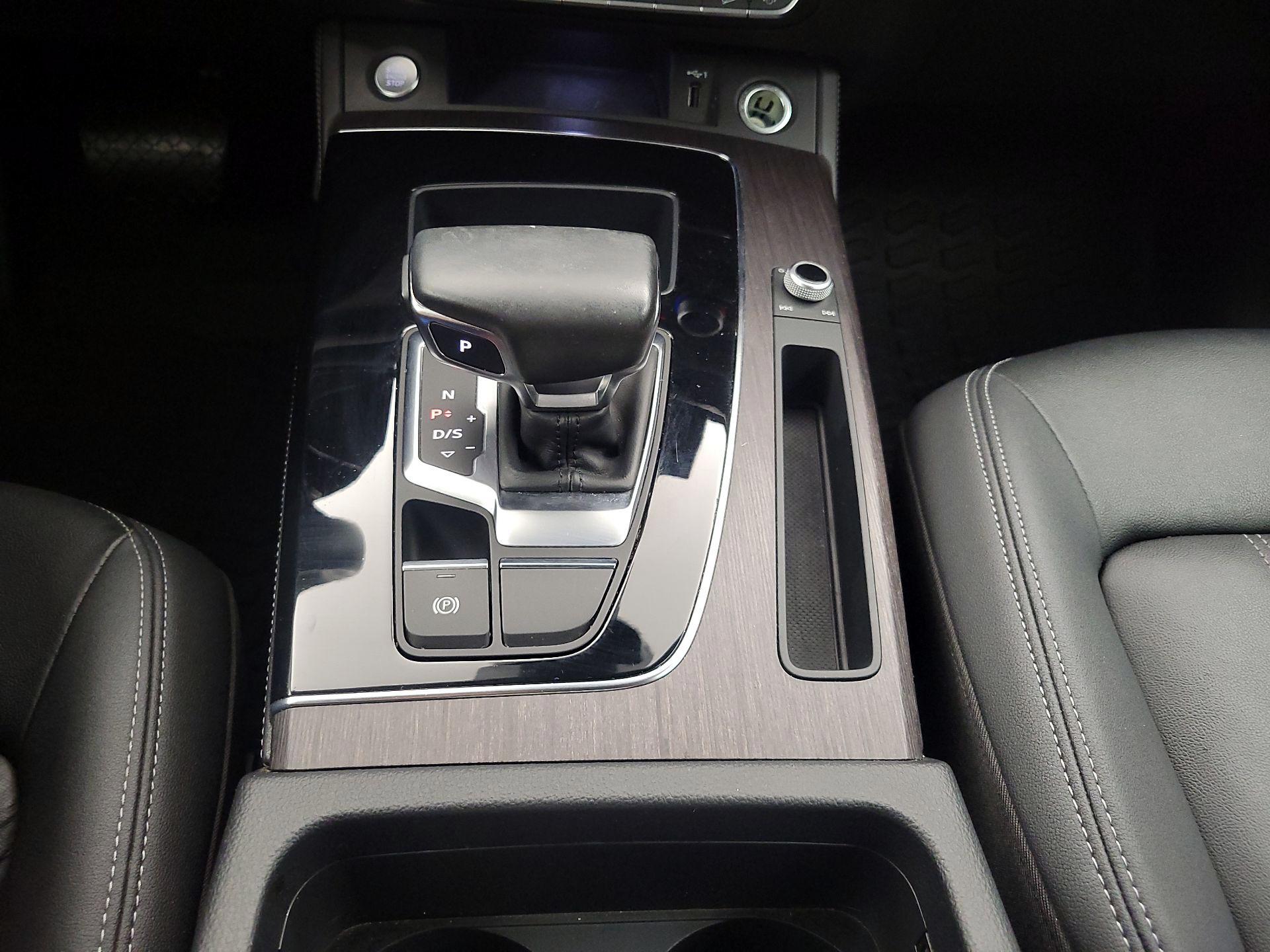 Thumbnail: 2022 Audi Q5 - 18