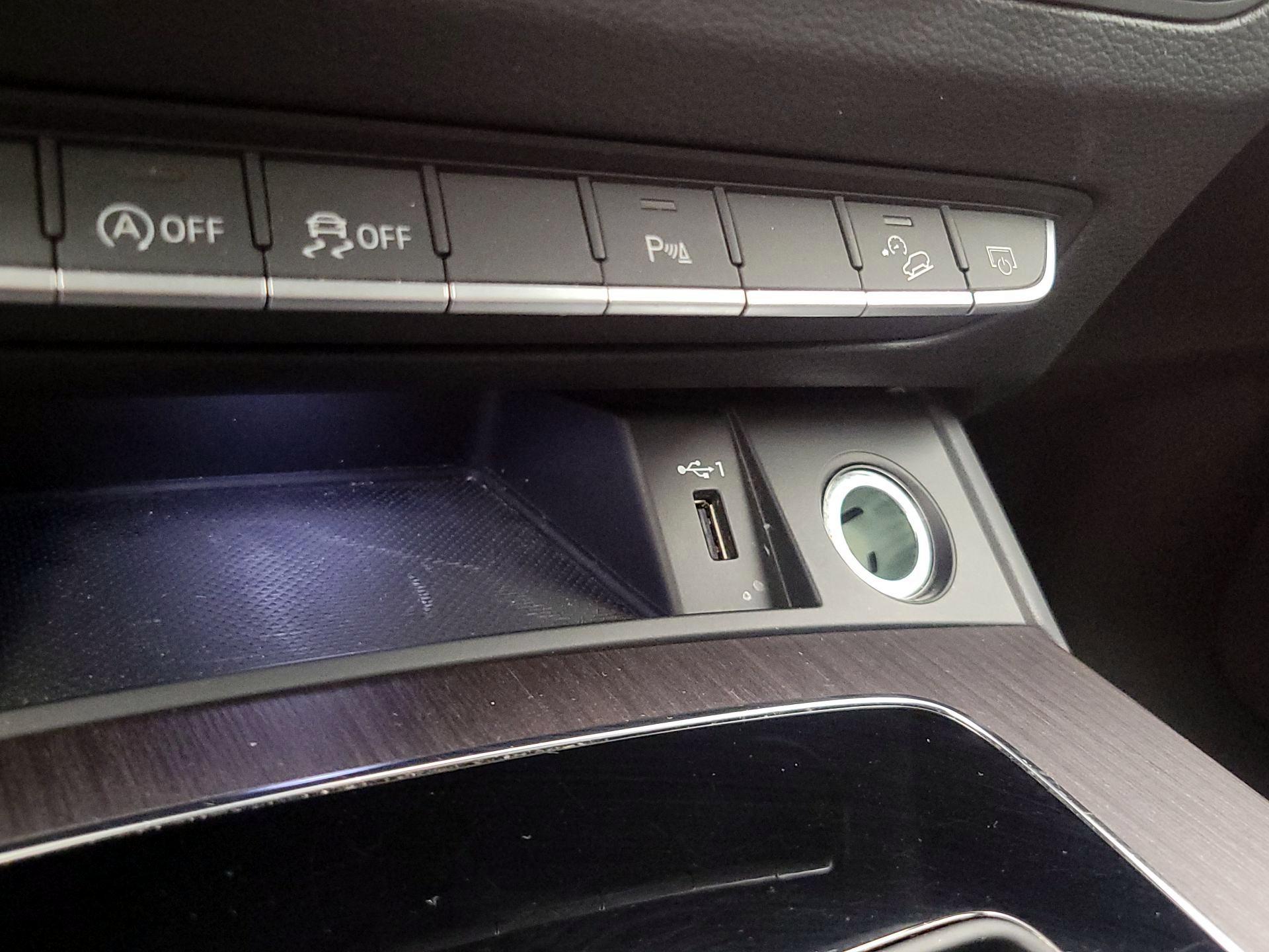 Thumbnail: 2022 Audi Q5 - 19