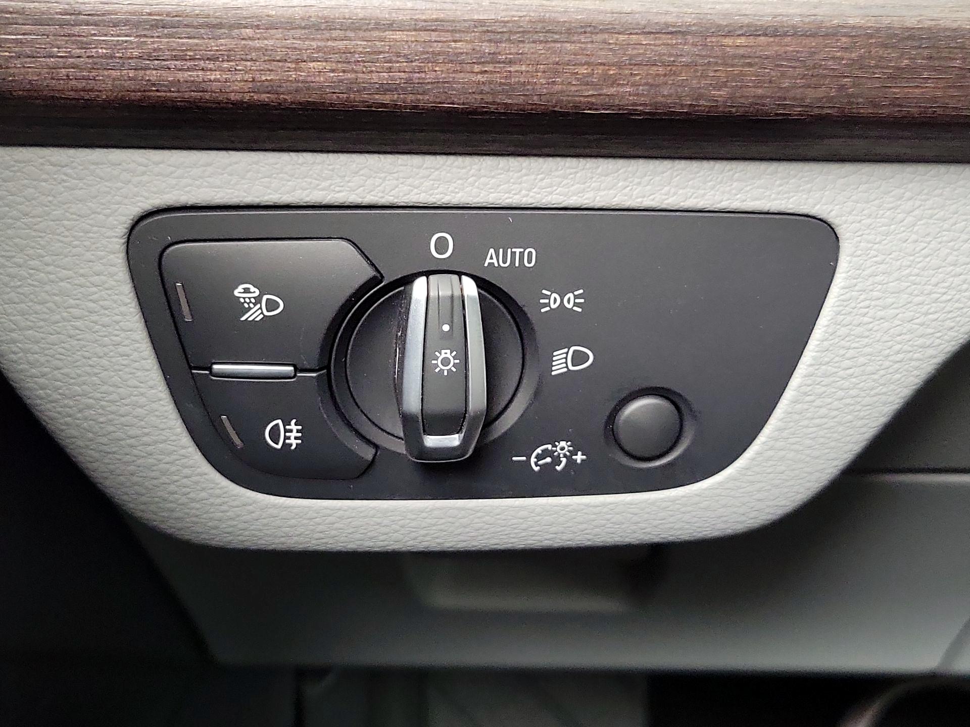 Thumbnail: 2022 Audi Q5 - 13