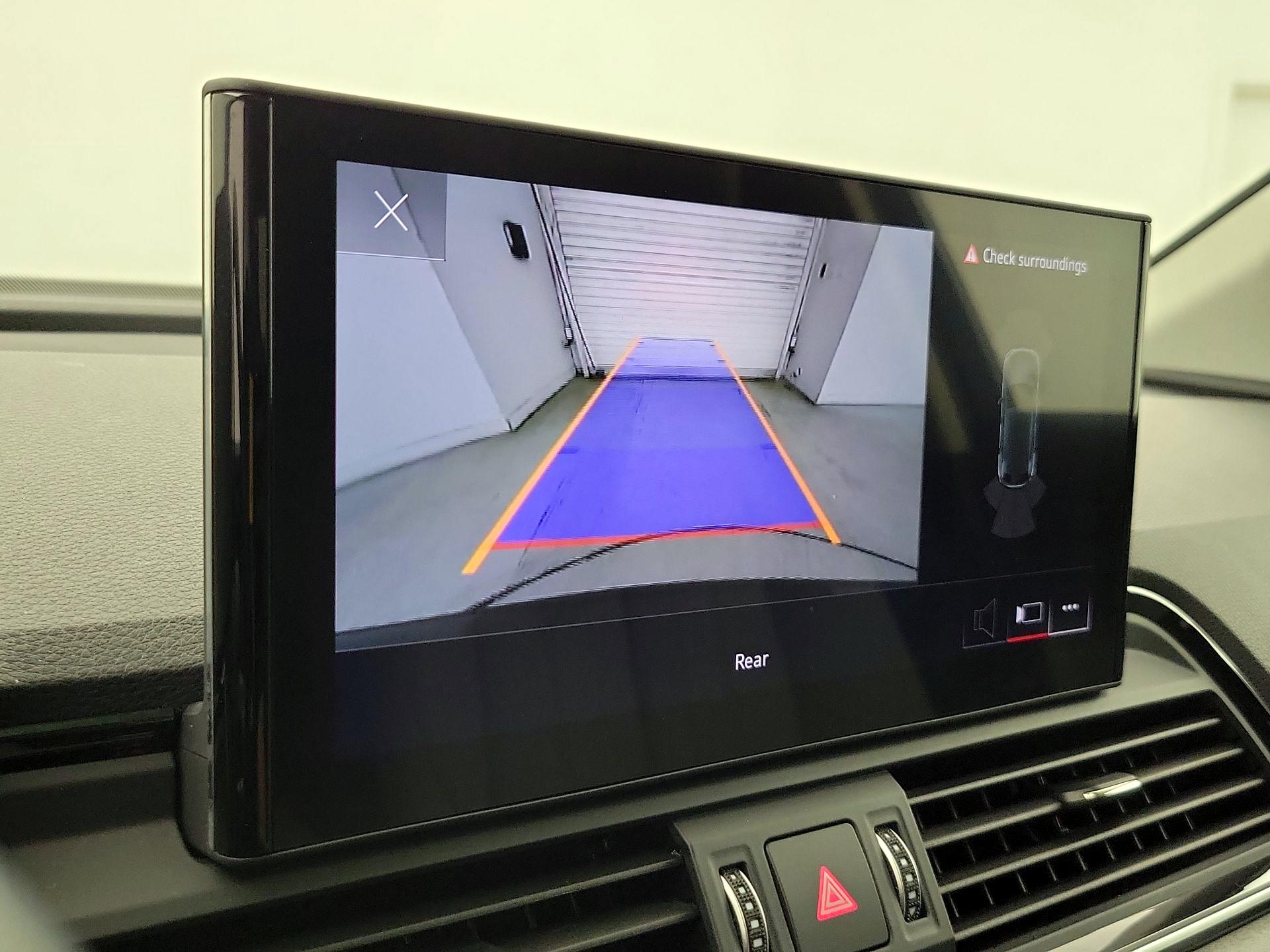 Thumbnail: 2022 Audi Q5 - 14