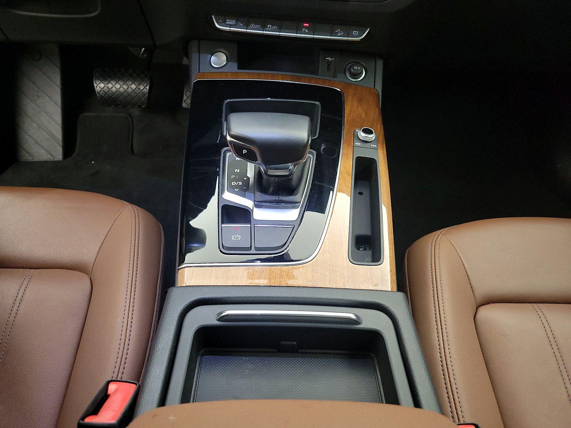 Thumbnail: 2022 Audi Q5 - 17