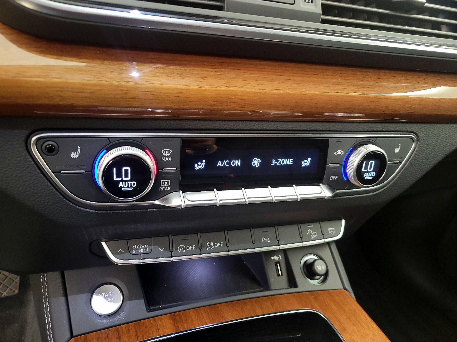 Thumbnail: 2022 Audi Q5 - 17