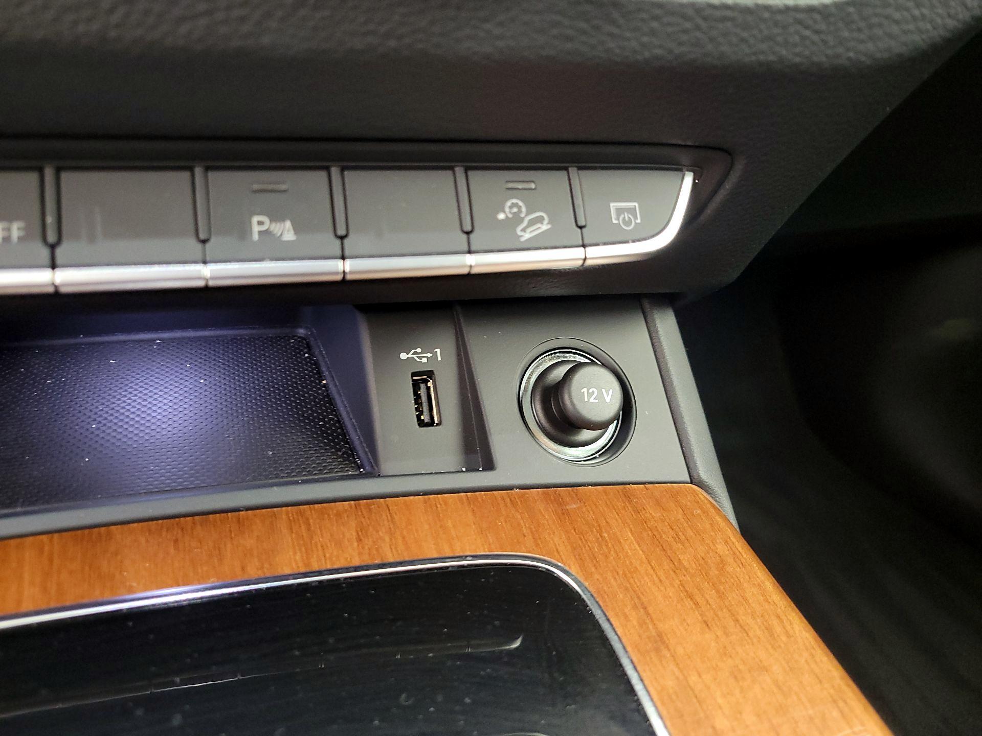 Thumbnail: 2022 Audi Q5 - 19