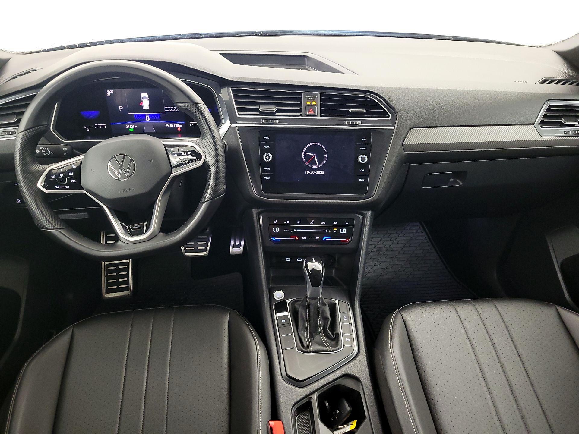 Thumbnail: 2023 Volkswagen Tiguan - 9