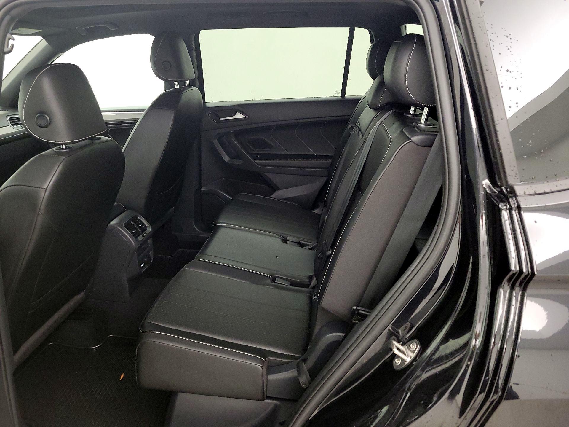 Thumbnail: 2023 Volkswagen Tiguan - 19