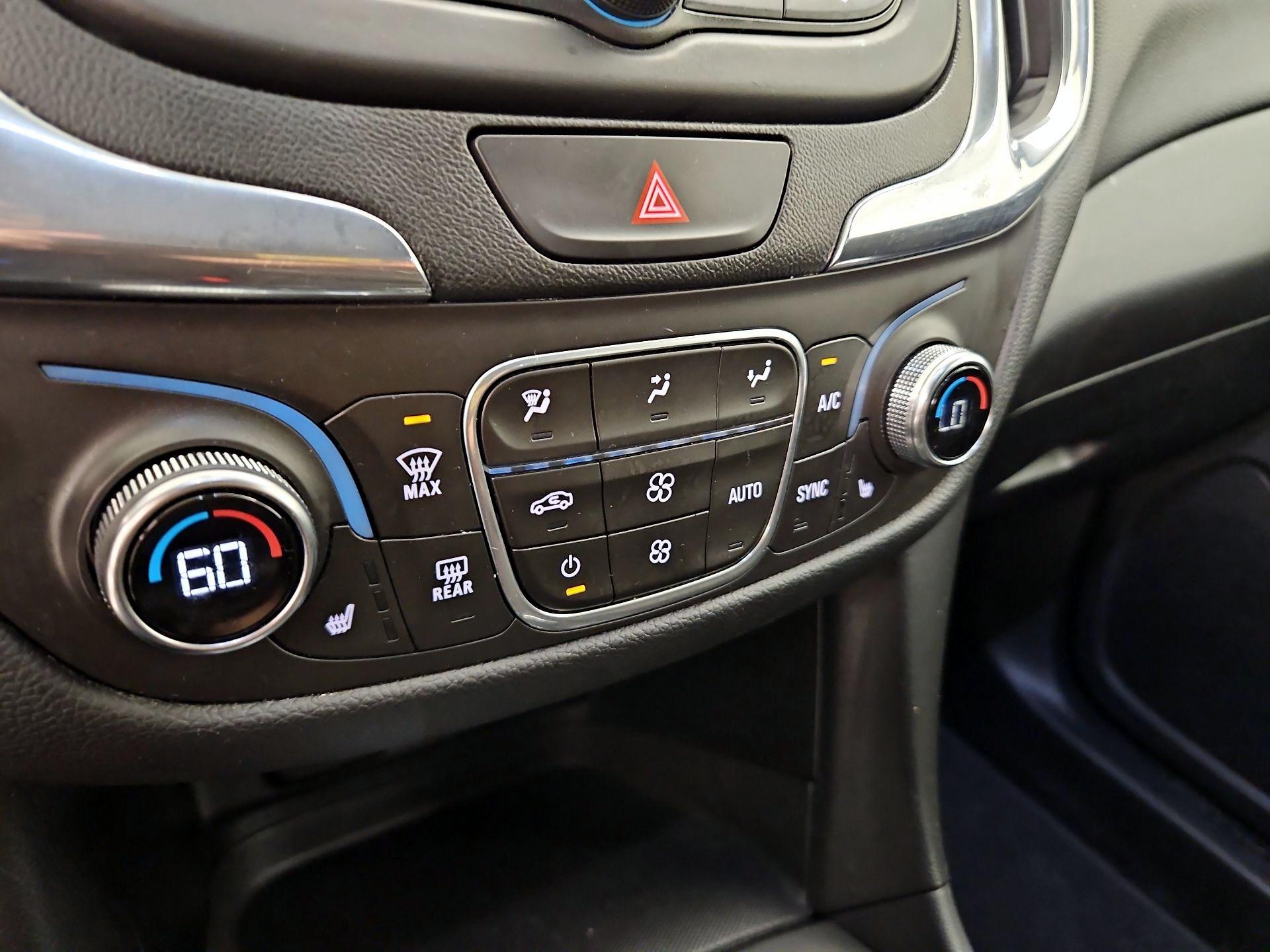 Thumbnail: 2018 Chevrolet Equinox - 16