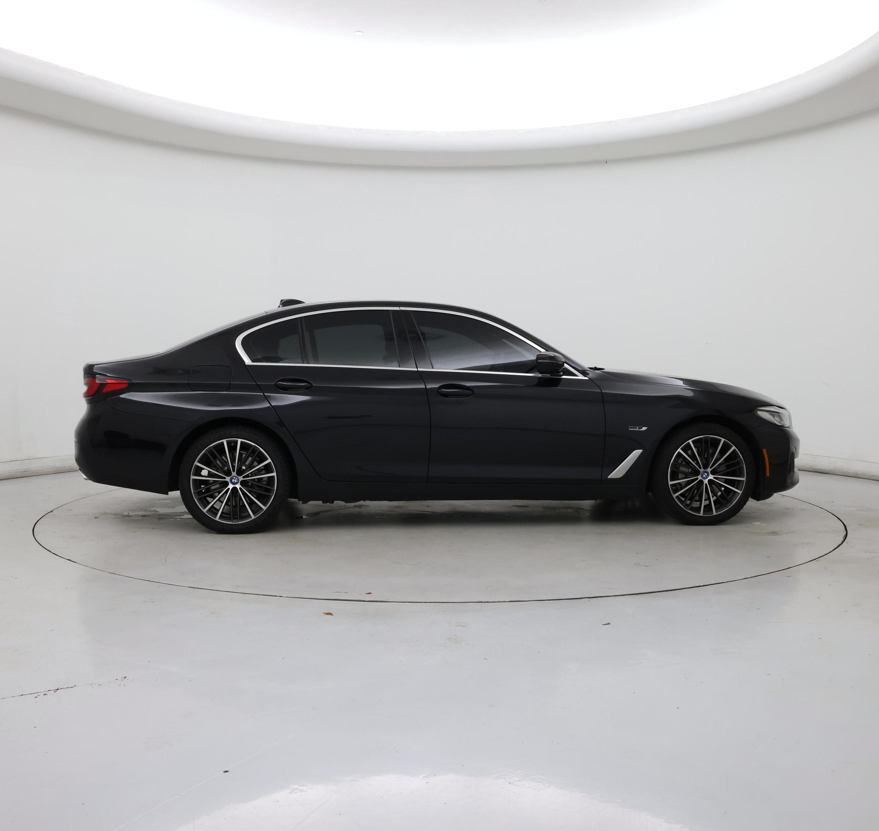 Thumbnail: 2023 BMW 5 Series - 7