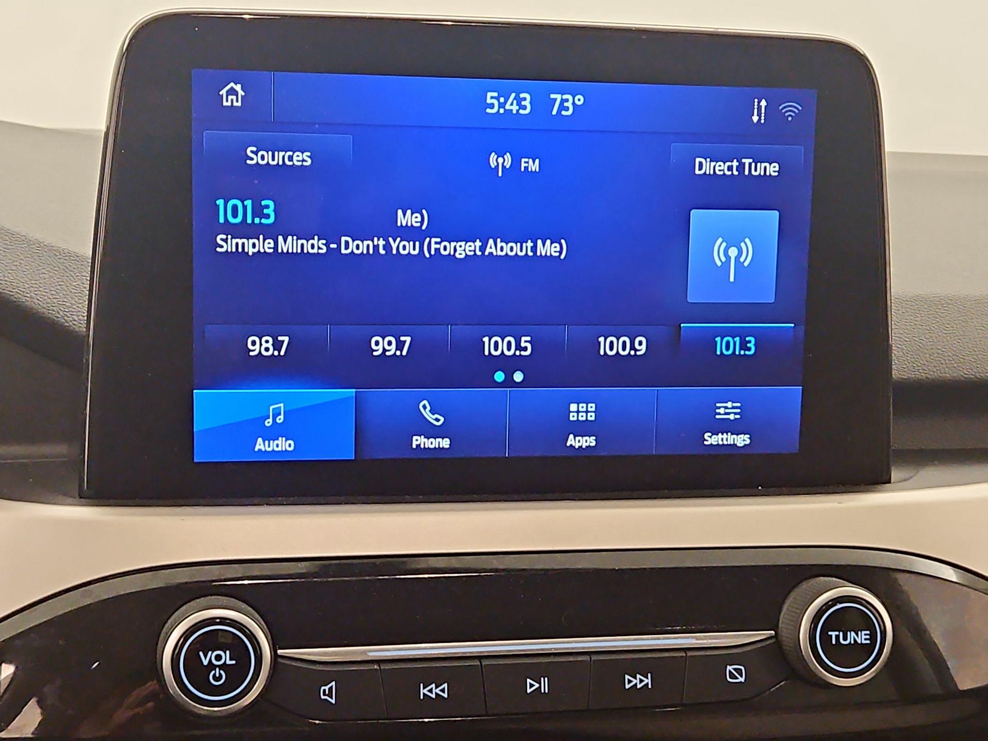 Thumbnail: 2021 Ford Escape - 15