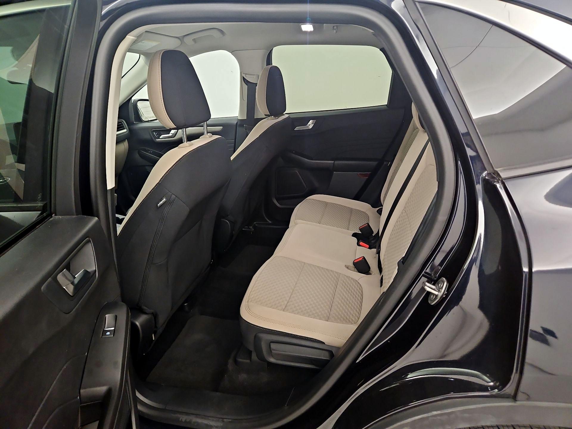 Thumbnail: 2021 Ford Escape - 19