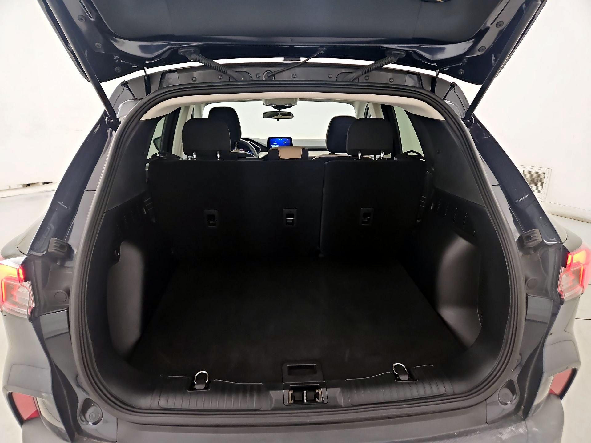 Thumbnail: 2021 Ford Escape - 20