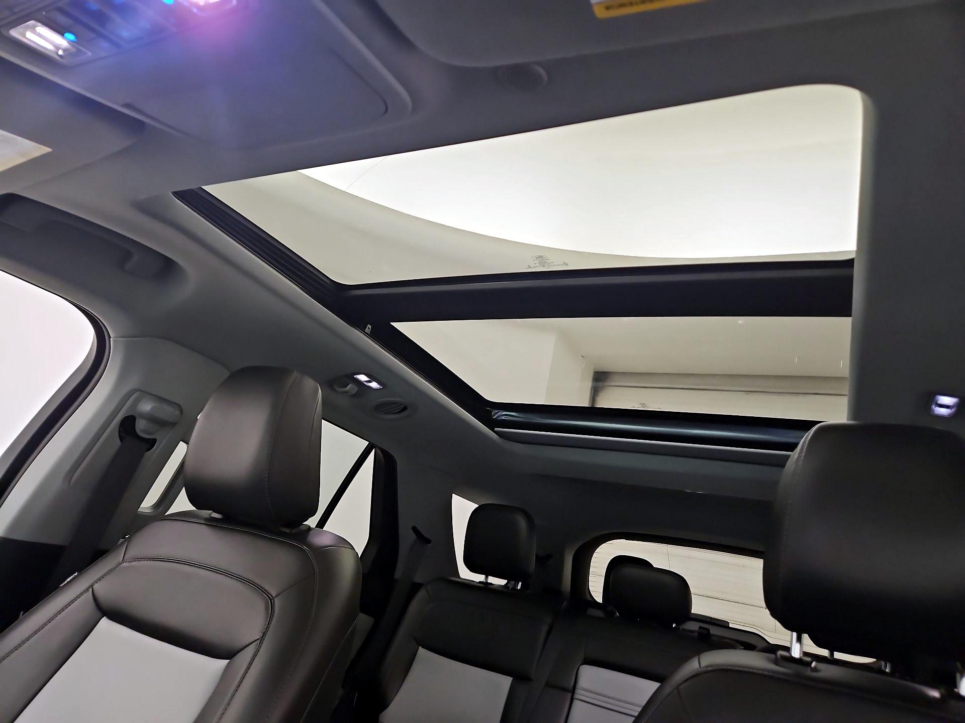 Thumbnail: 2022 Ford Explorer - 20