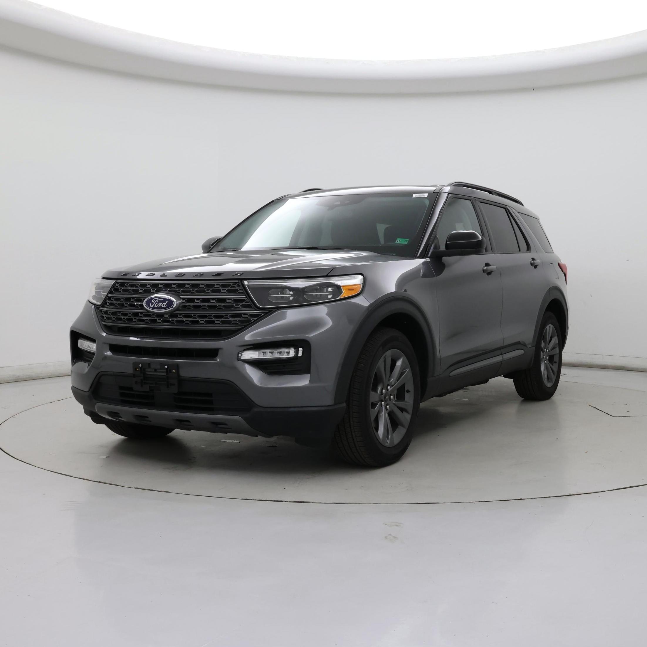 Thumbnail: 2022 Ford Explorer - 4