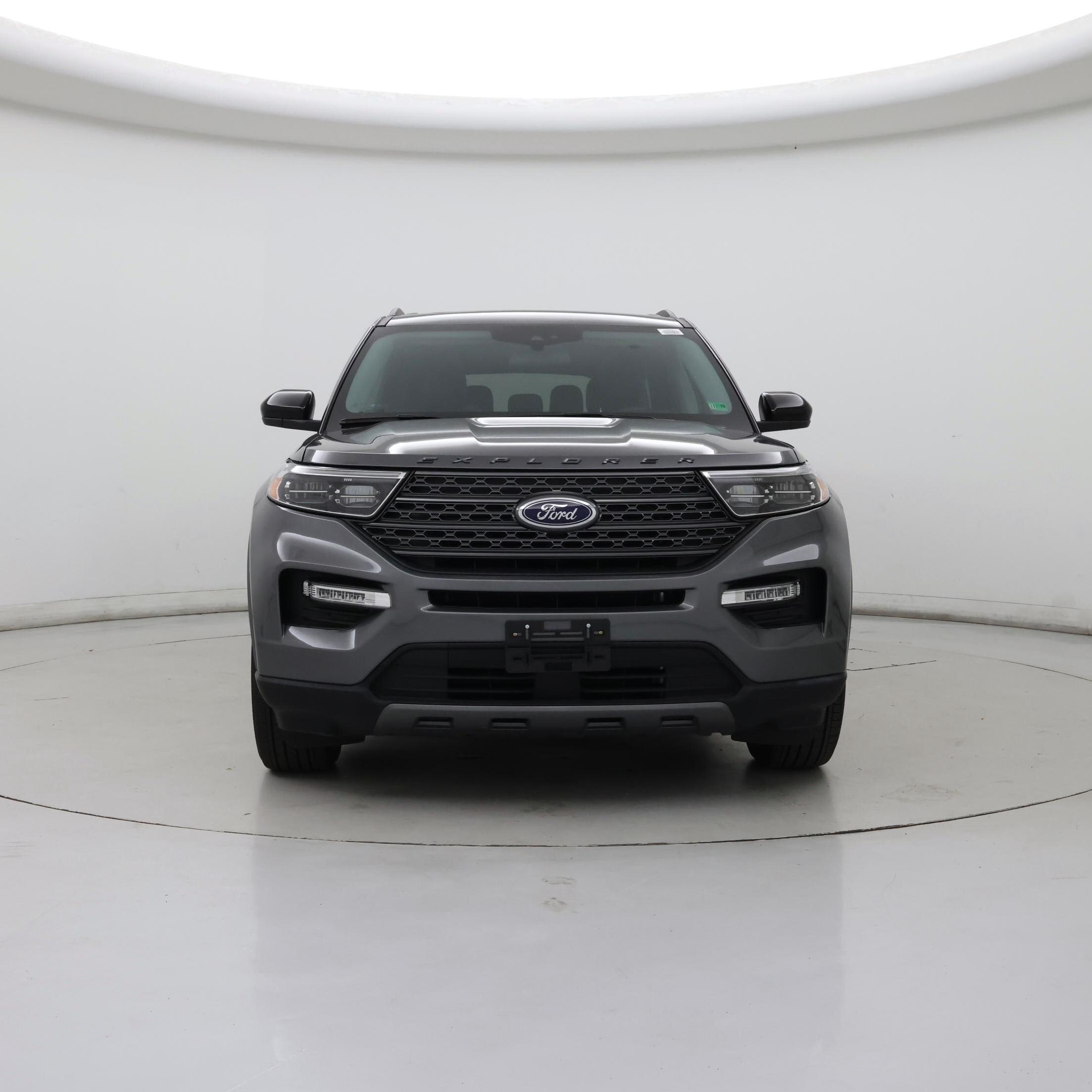 Thumbnail: 2022 Ford Explorer - 5