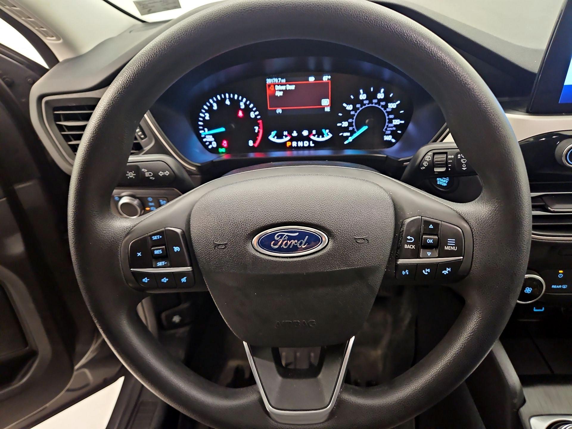 Thumbnail: 2021 Ford Escape - 10