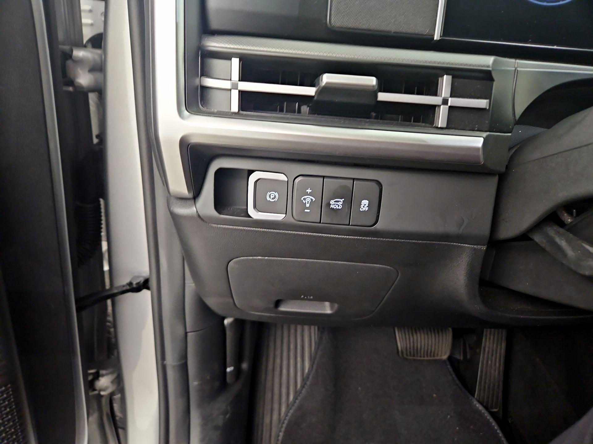 Thumbnail: 2024 Hyundai Santa Fe - 13