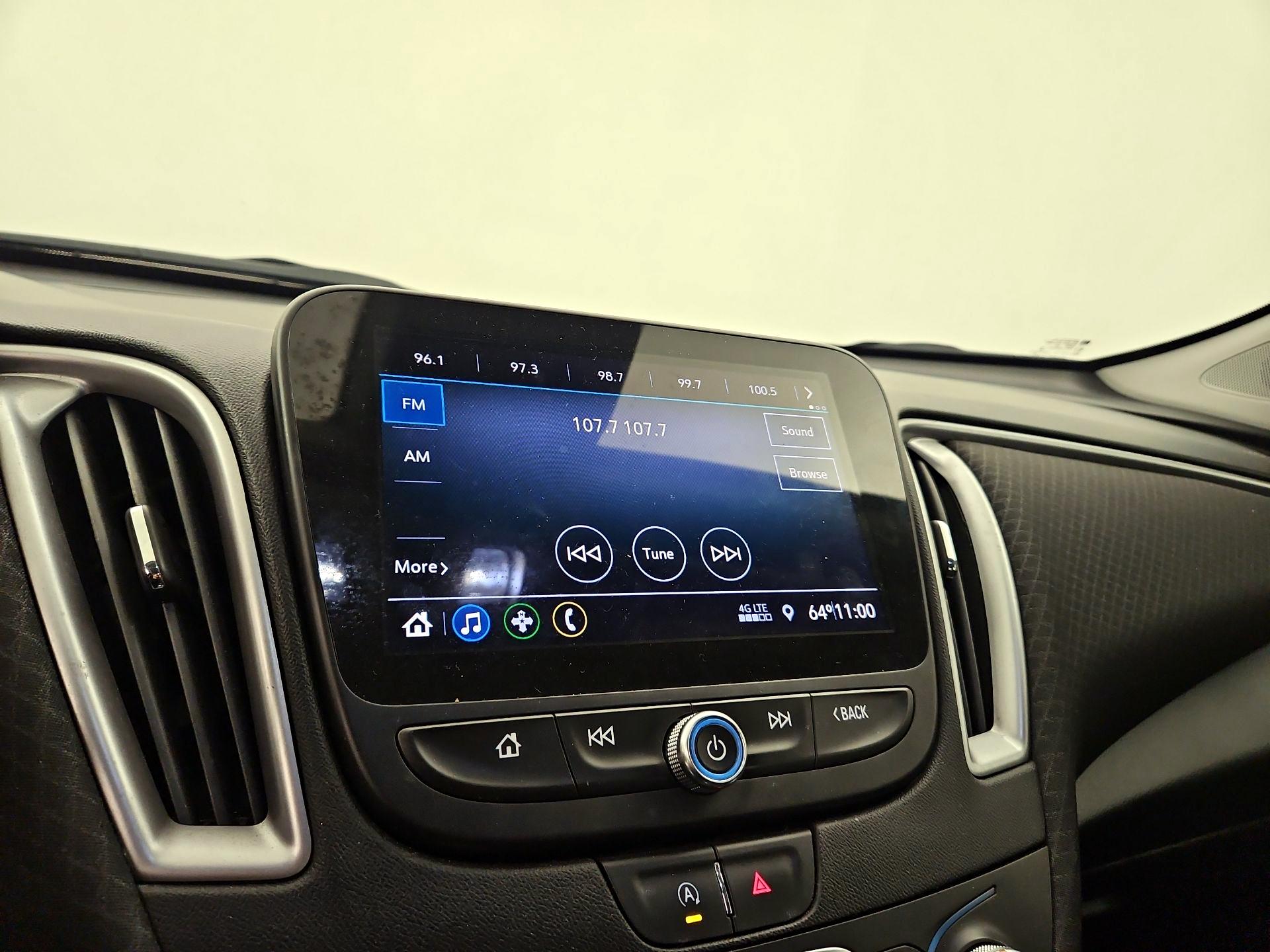 Thumbnail: 2020 Chevrolet Malibu - 15