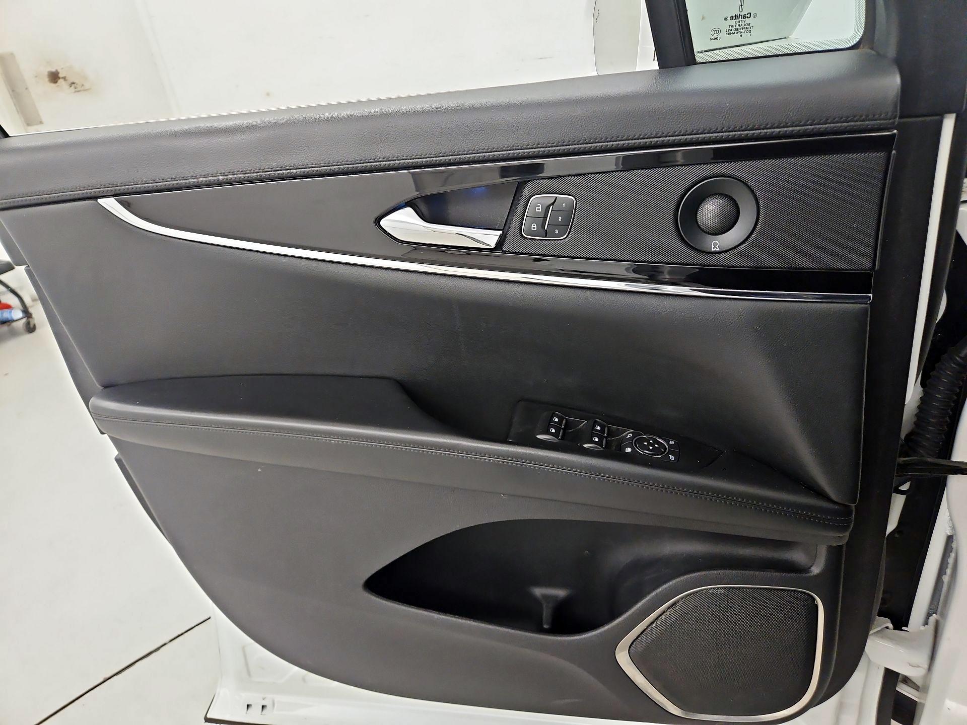 Thumbnail: 2021 Lincoln Nautilus - 12