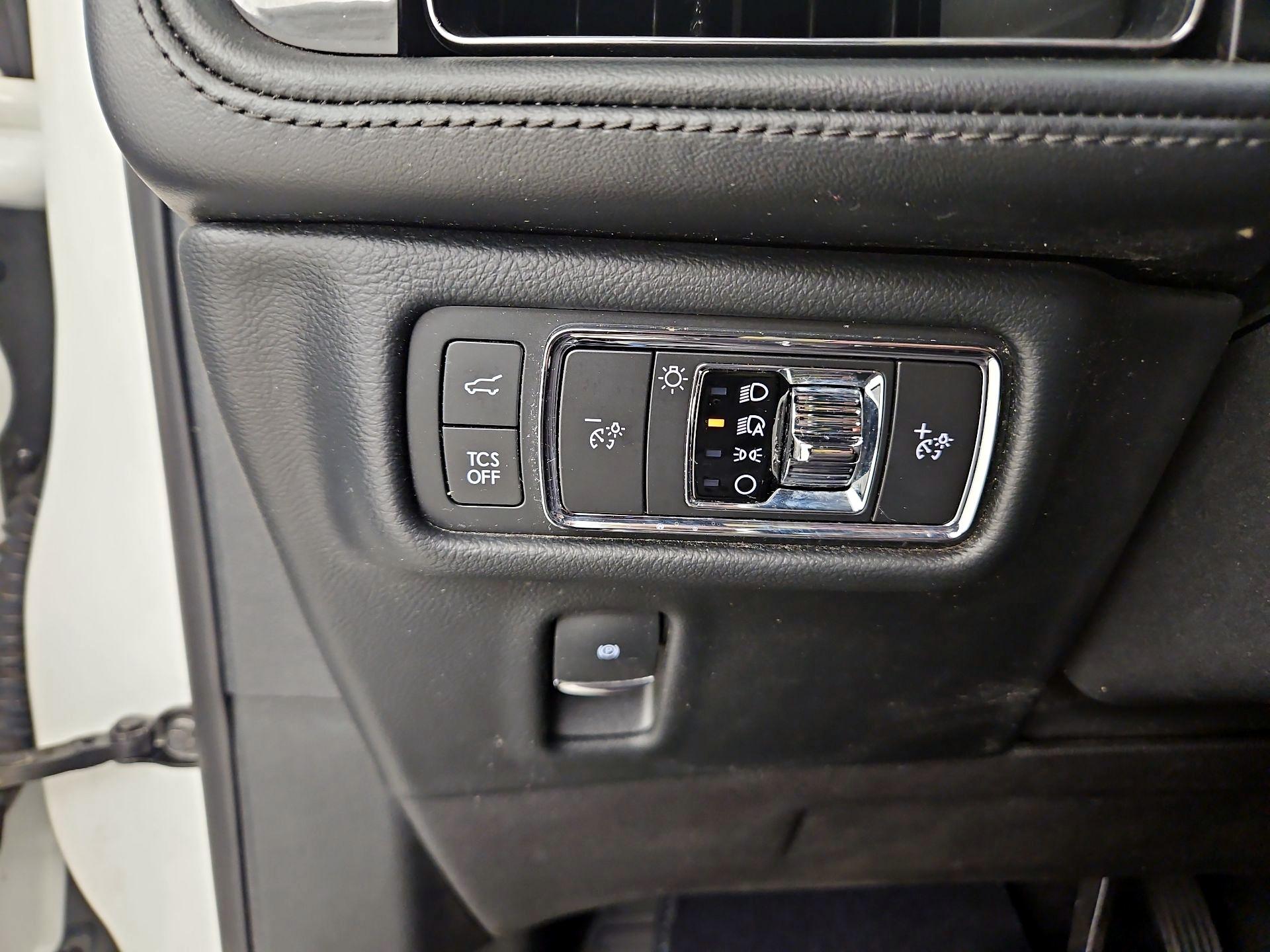 Thumbnail: 2021 Lincoln Nautilus - 13