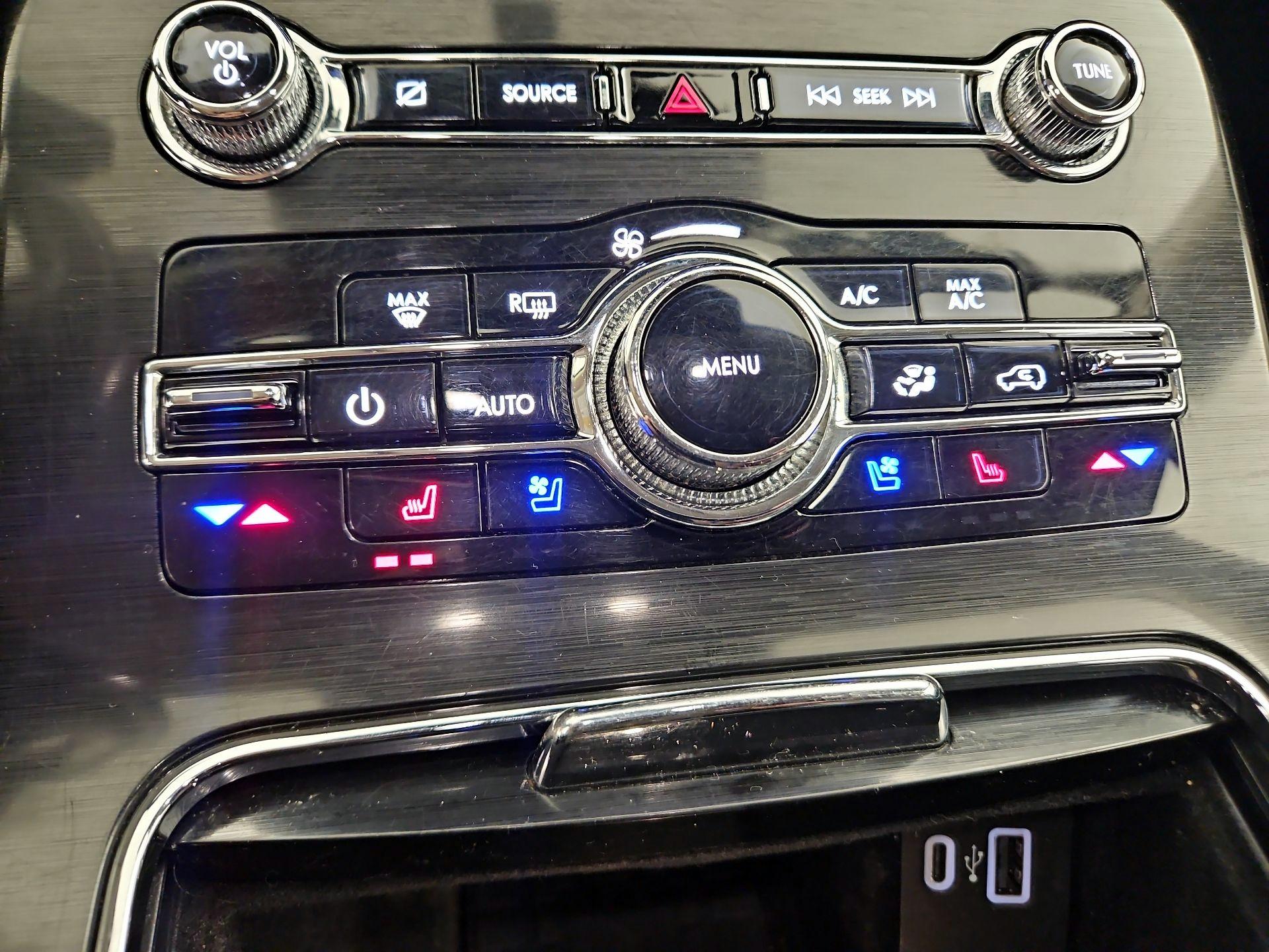 Thumbnail: 2021 Lincoln Nautilus - 17