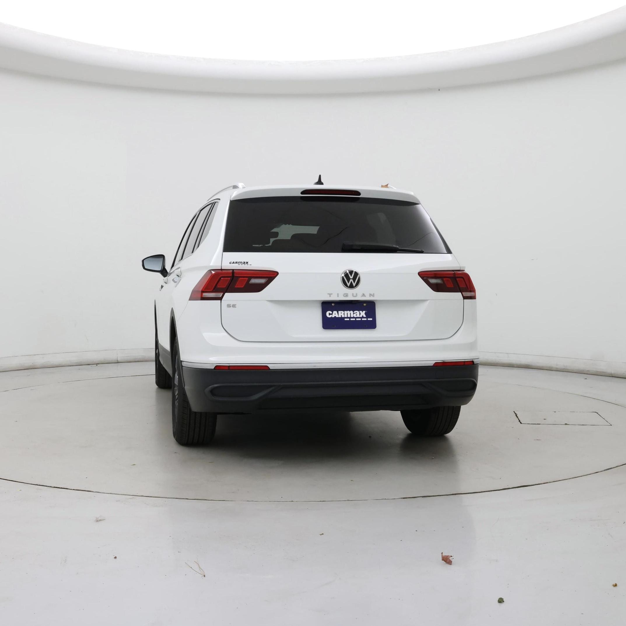 Thumbnail: 2022 Volkswagen Tiguan - 6