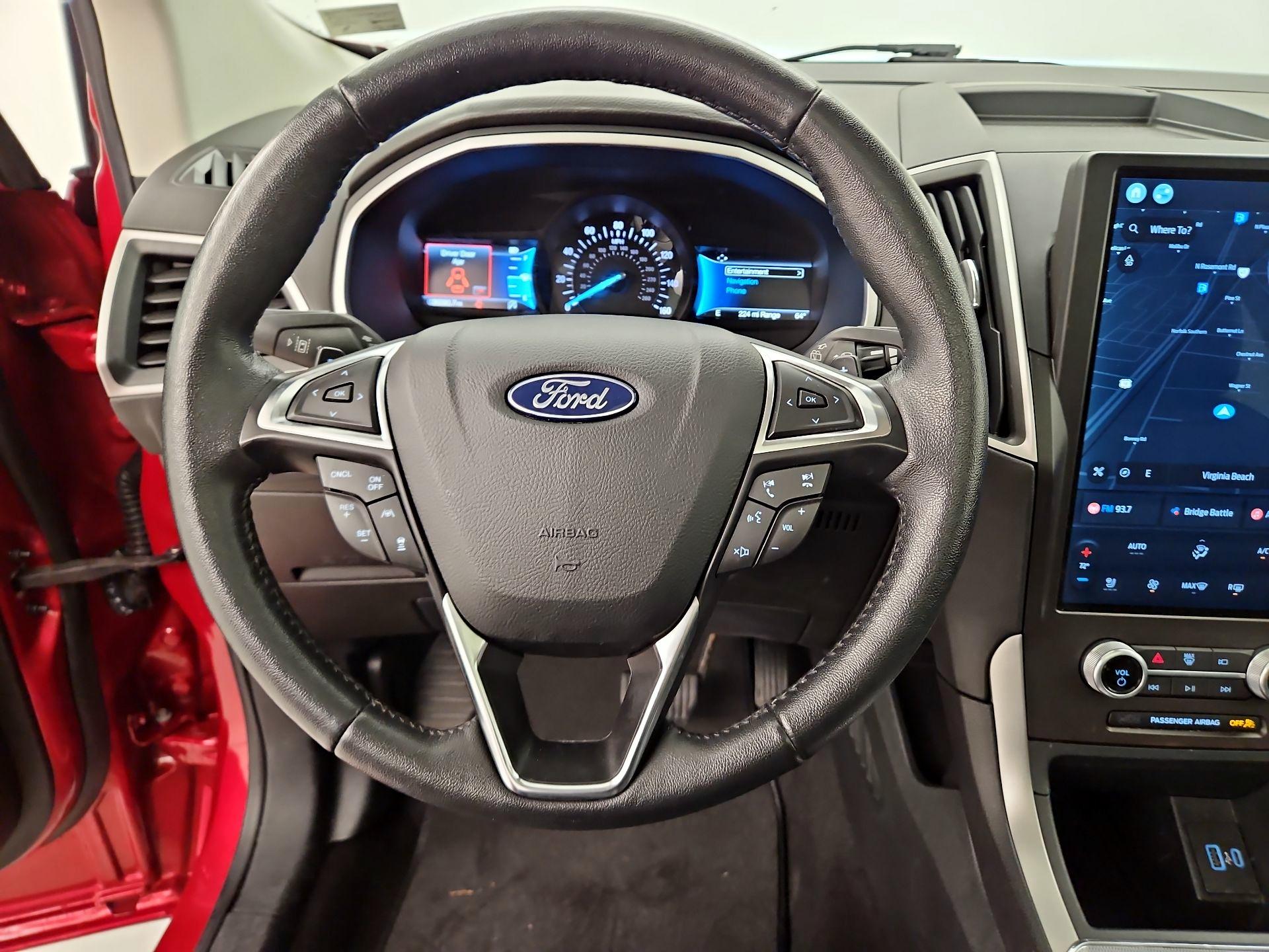 Thumbnail: 2021 Ford Edge - 10