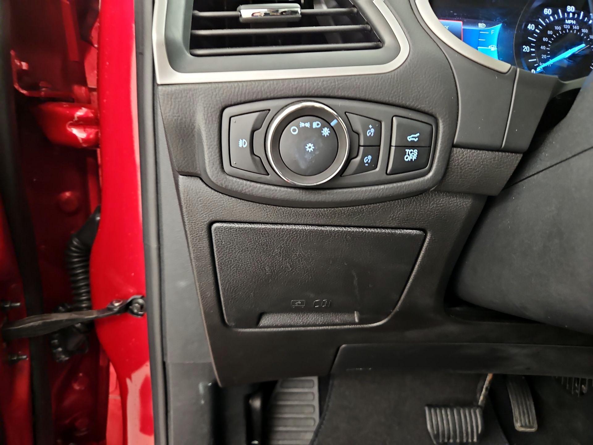 Thumbnail: 2021 Ford Edge - 13