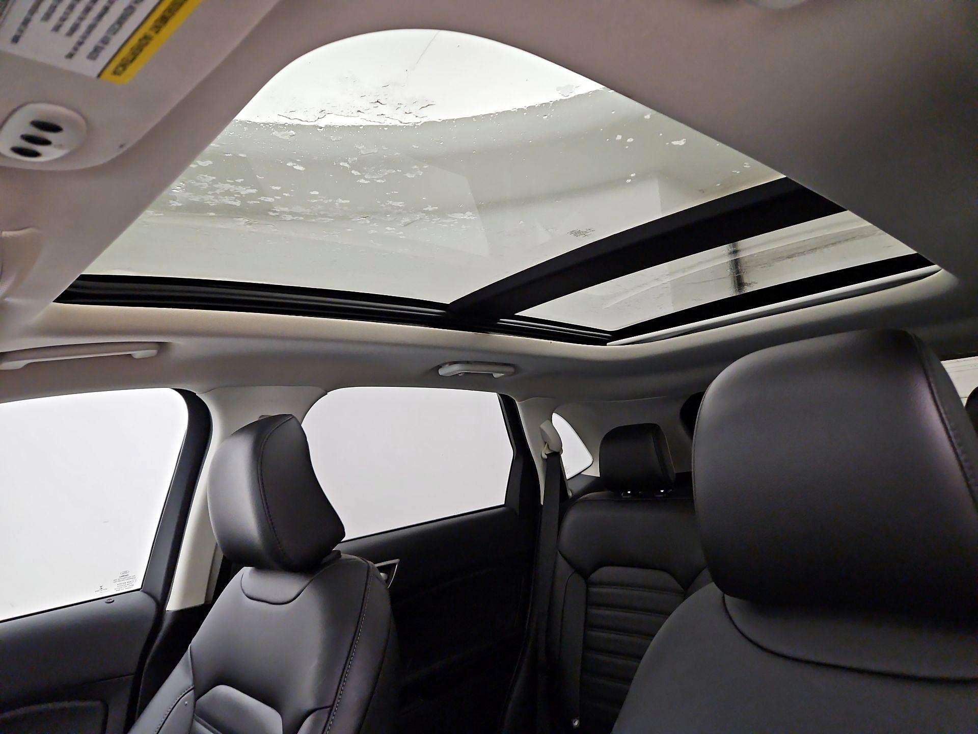 Thumbnail: 2021 Ford Edge - 20