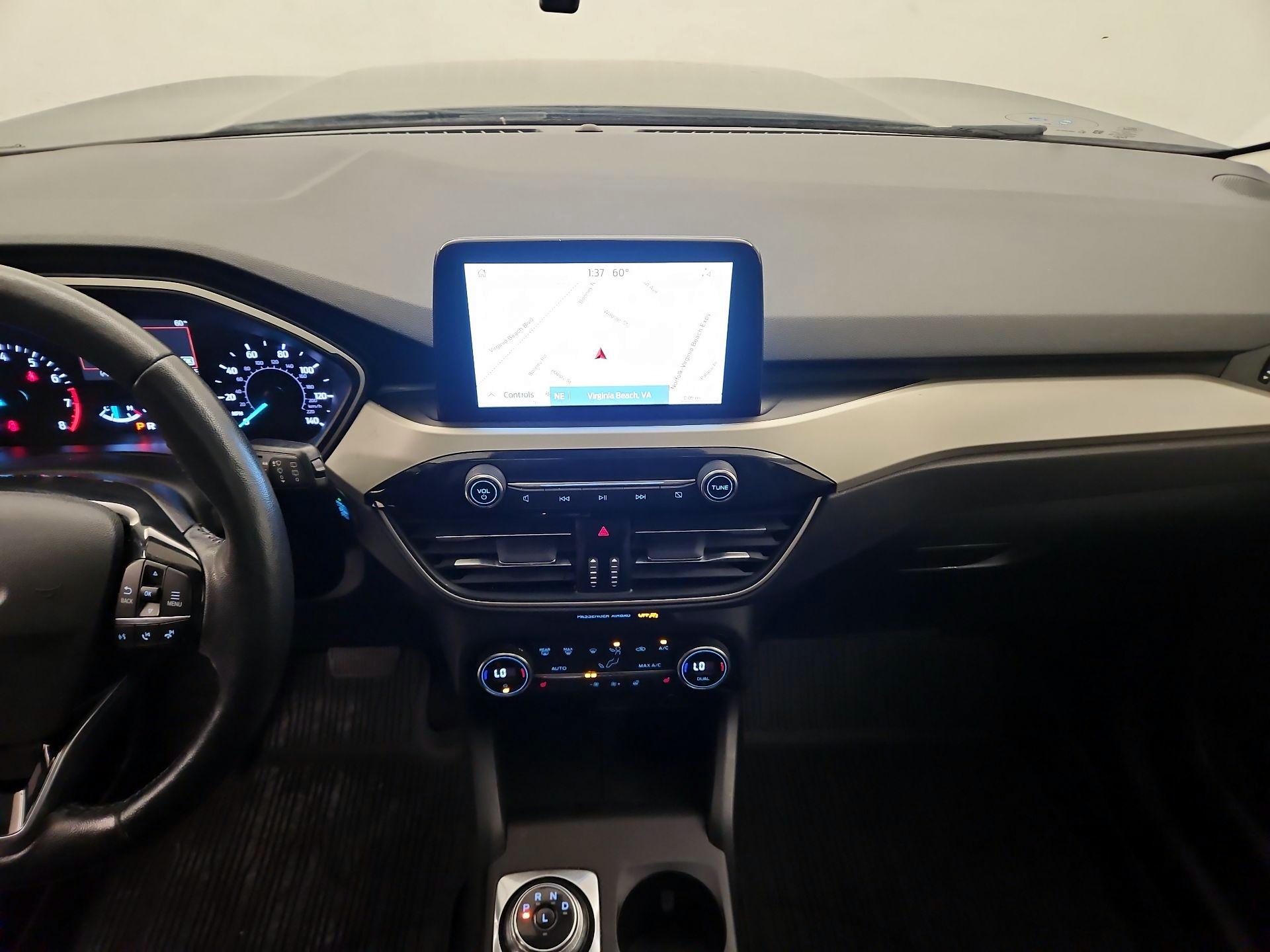 Thumbnail: 2021 Ford Escape - 9