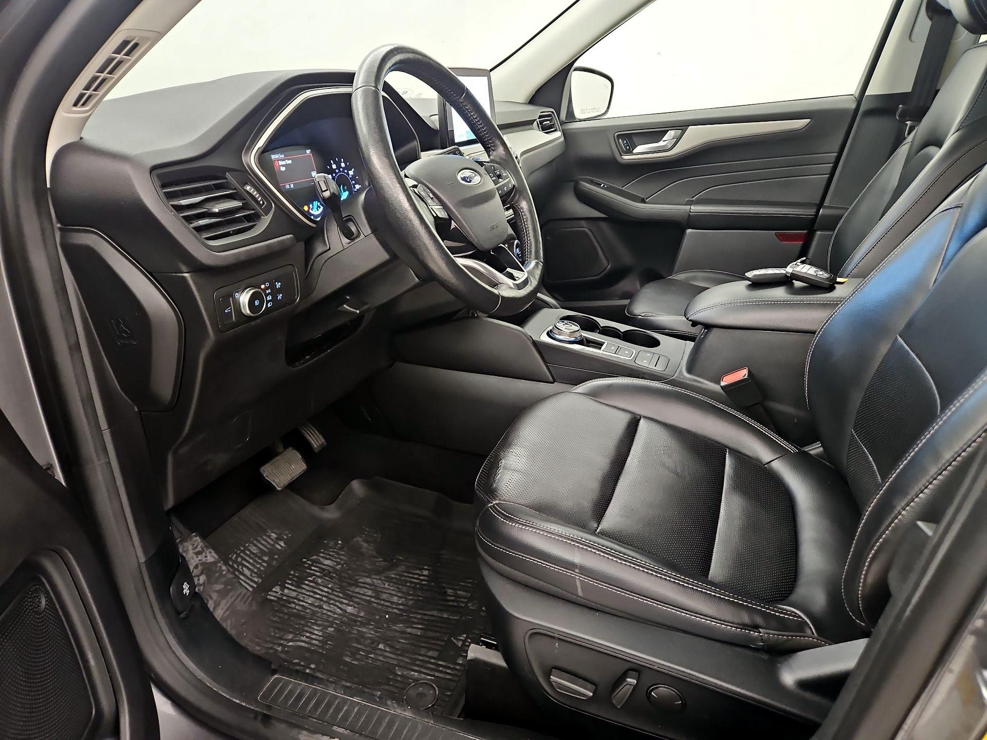 Thumbnail: 2021 Ford Escape - 11