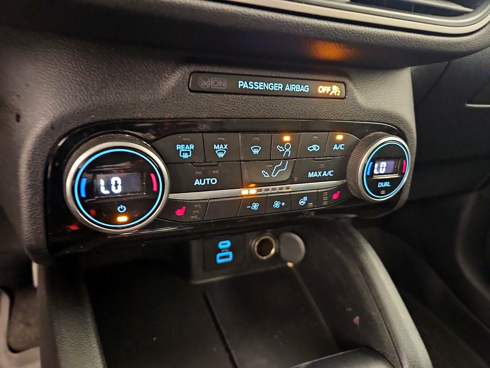 Thumbnail: 2021 Ford Escape - 17