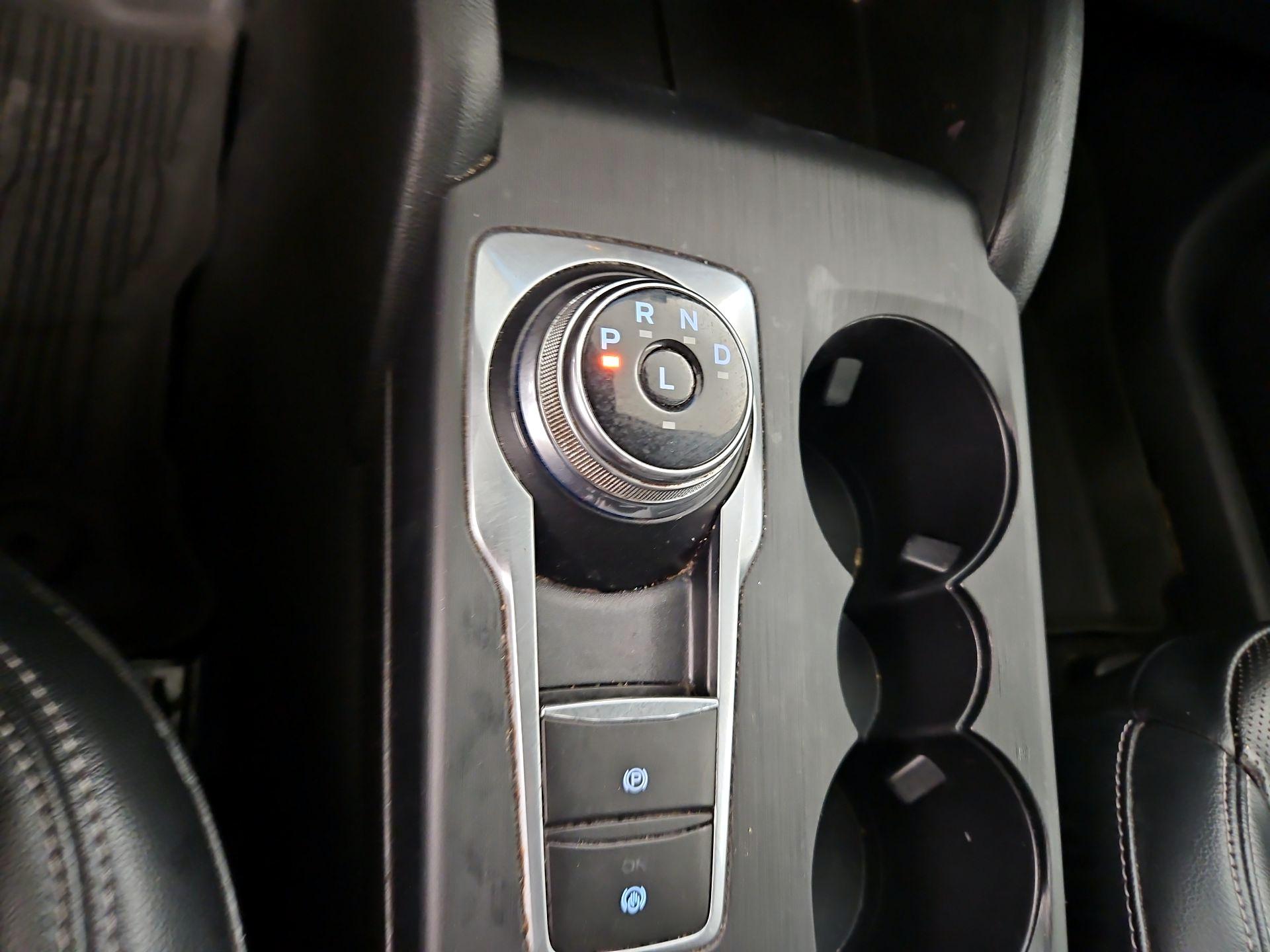 Thumbnail: 2021 Ford Escape - 18