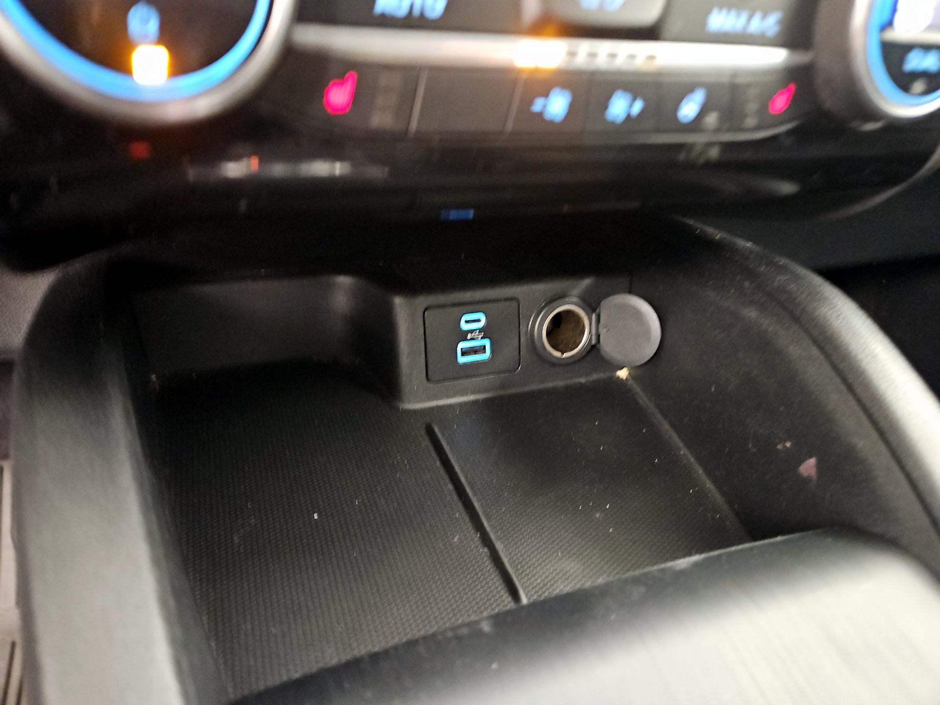 Thumbnail: 2021 Ford Escape - 19