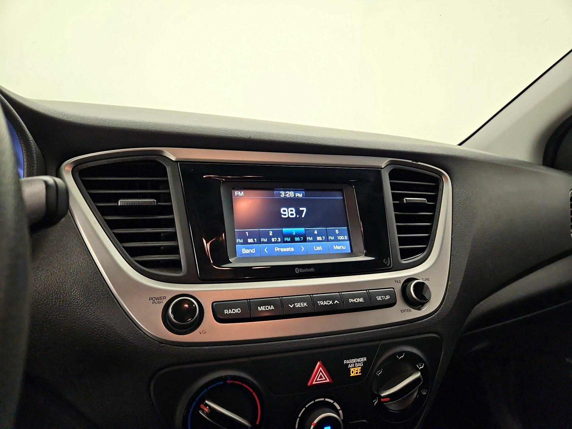 Thumbnail: 2018 Hyundai Accent - 15