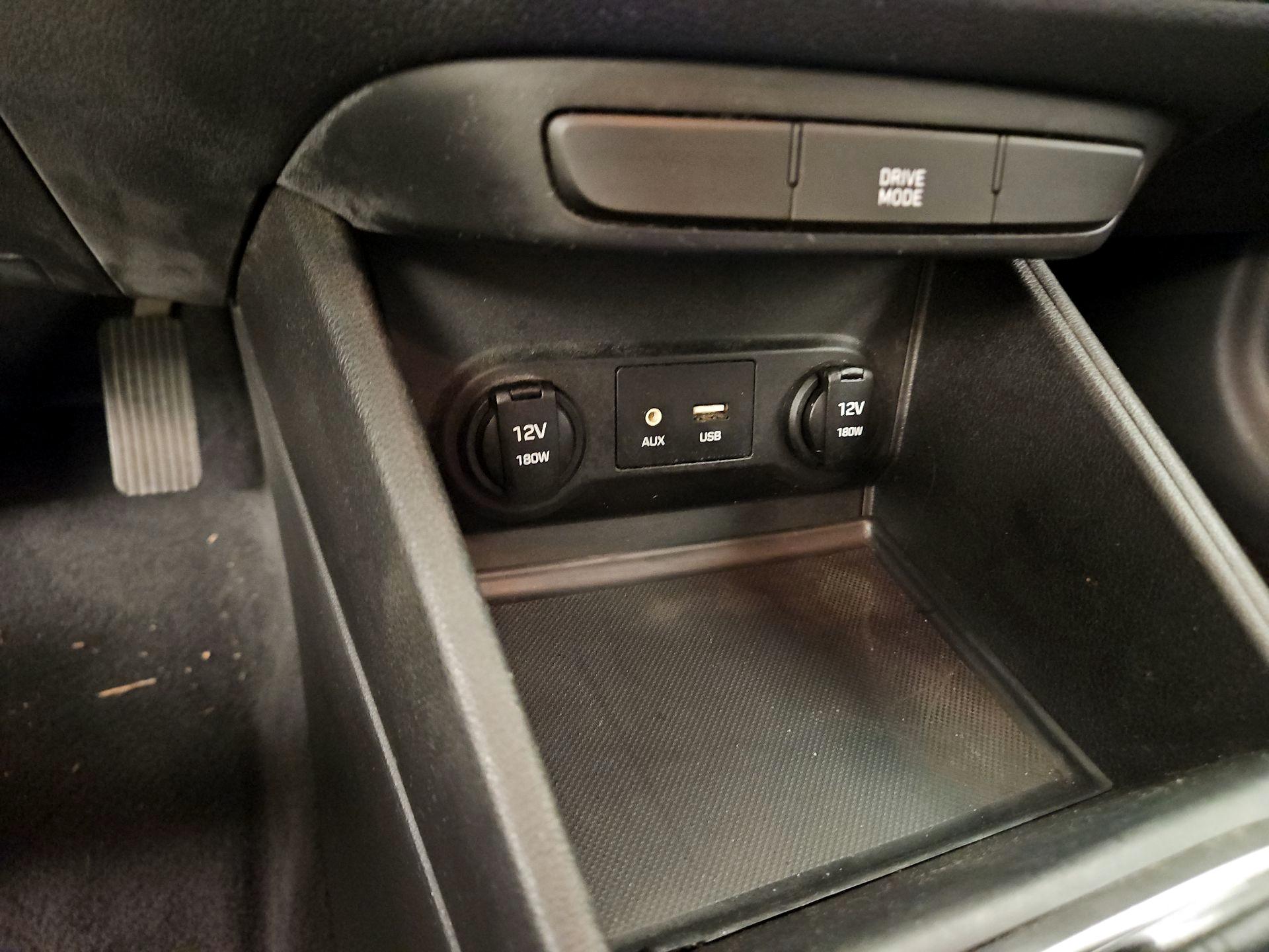 Thumbnail: 2018 Hyundai Accent - 18