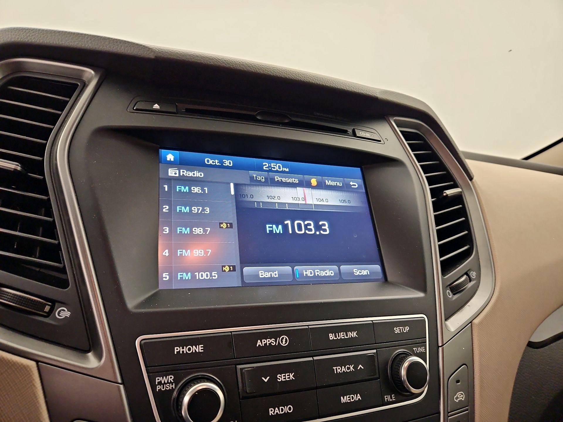 Thumbnail: 2017 Hyundai Santa Fe - 15