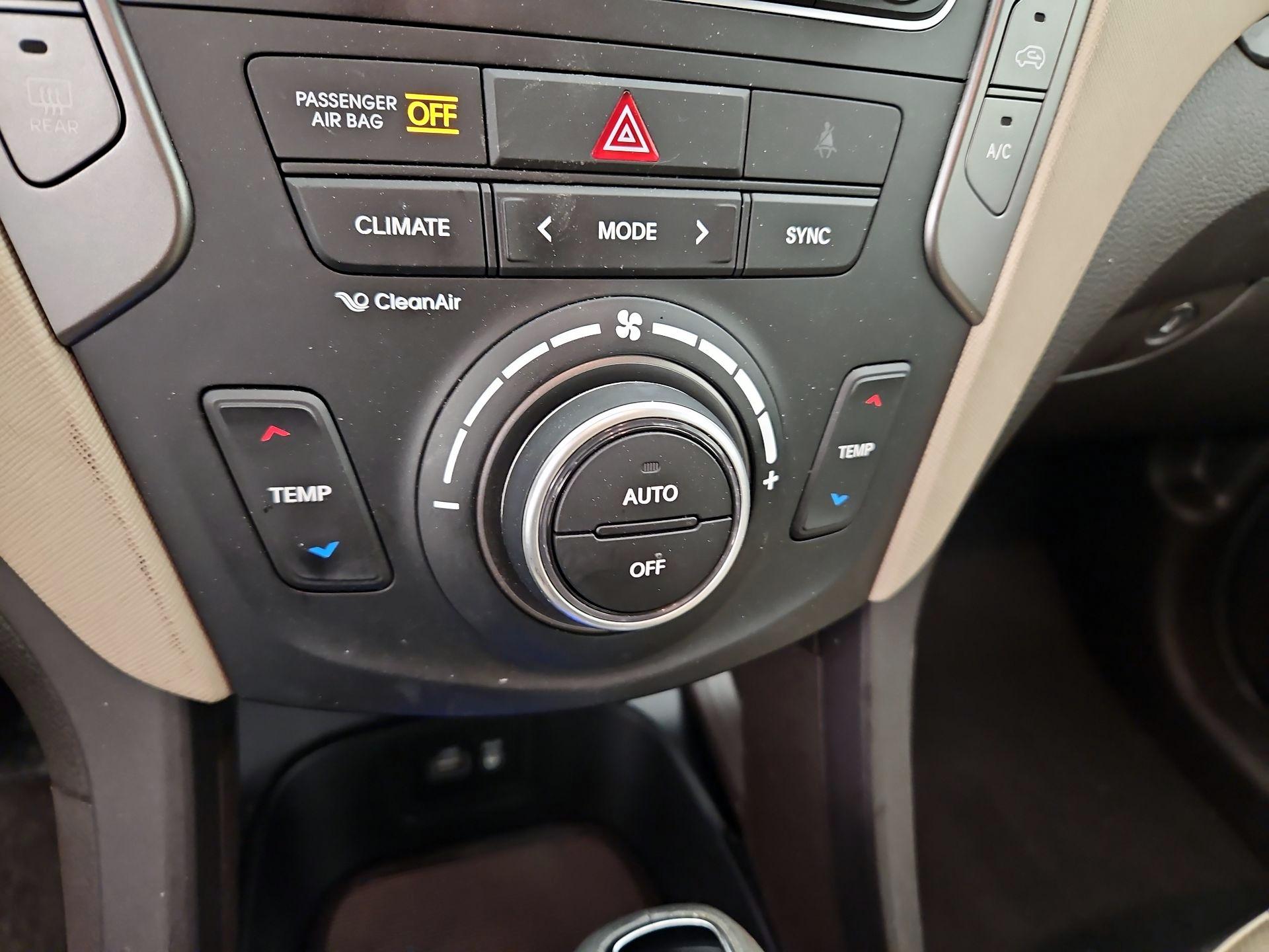 Thumbnail: 2017 Hyundai Santa Fe - 16