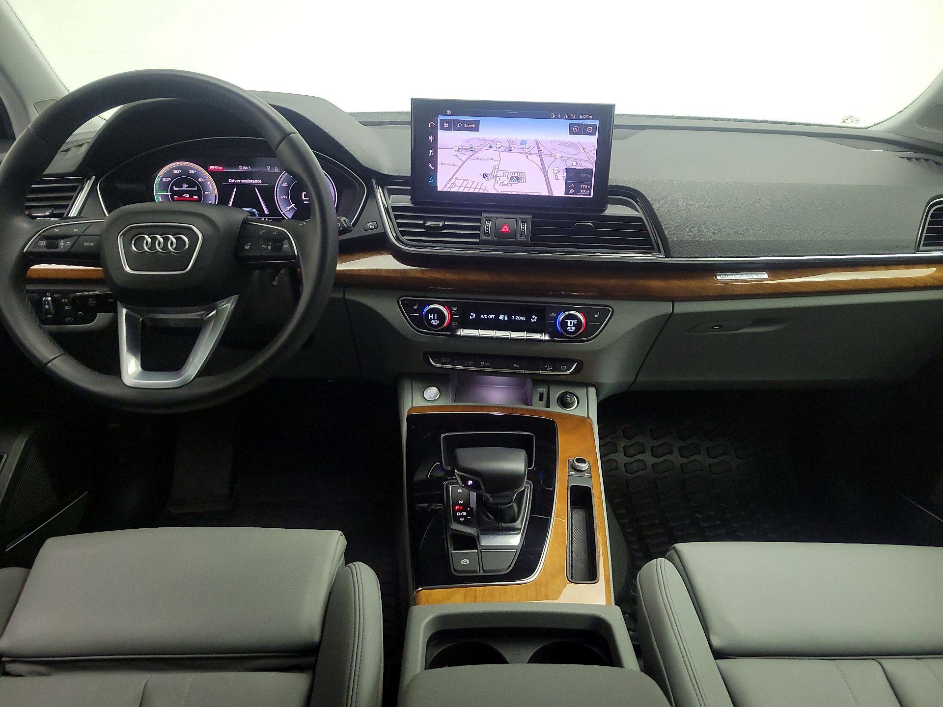 Thumbnail: 2023 Audi Q5 - 9