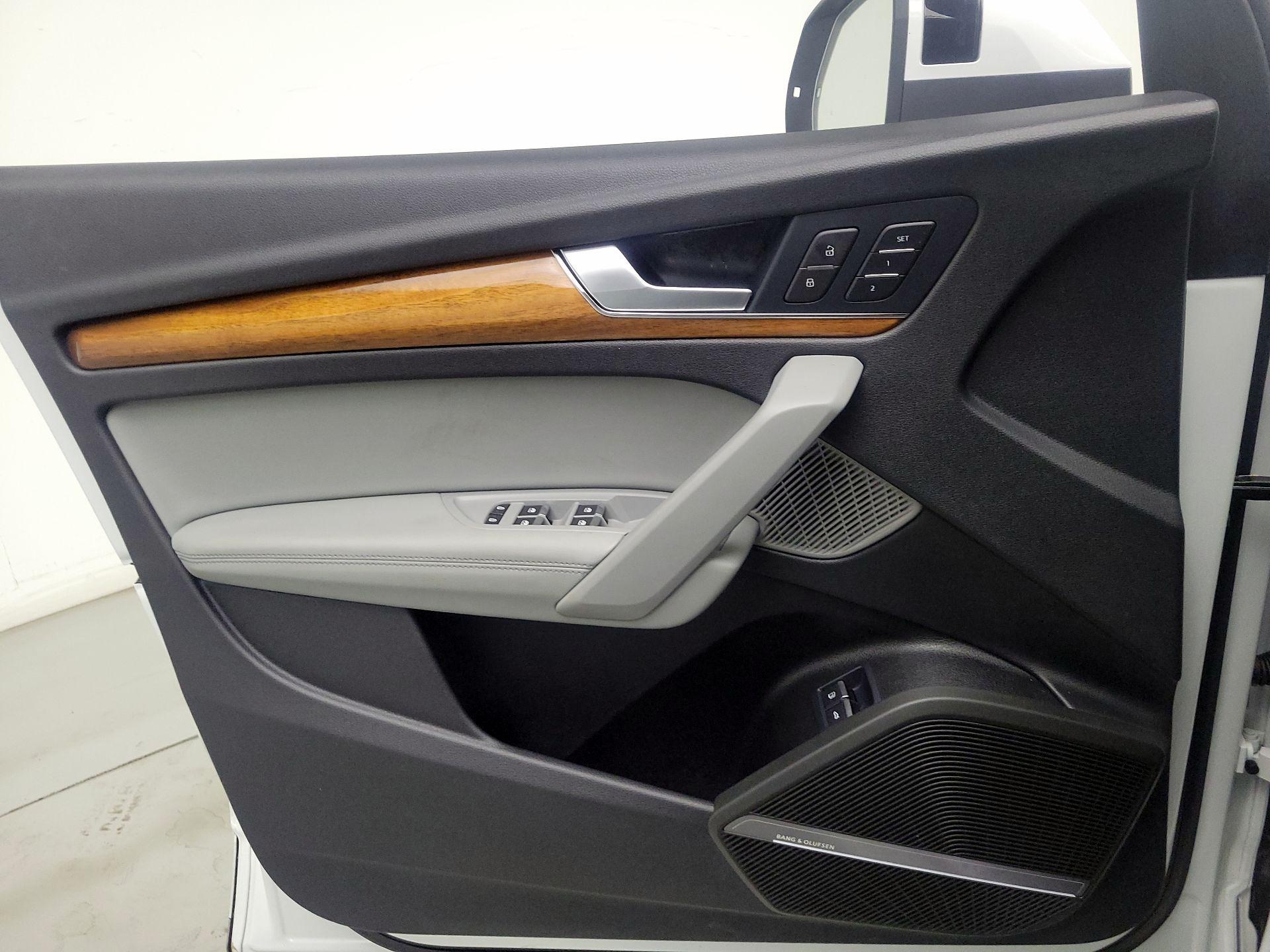 Thumbnail: 2023 Audi Q5 - 12