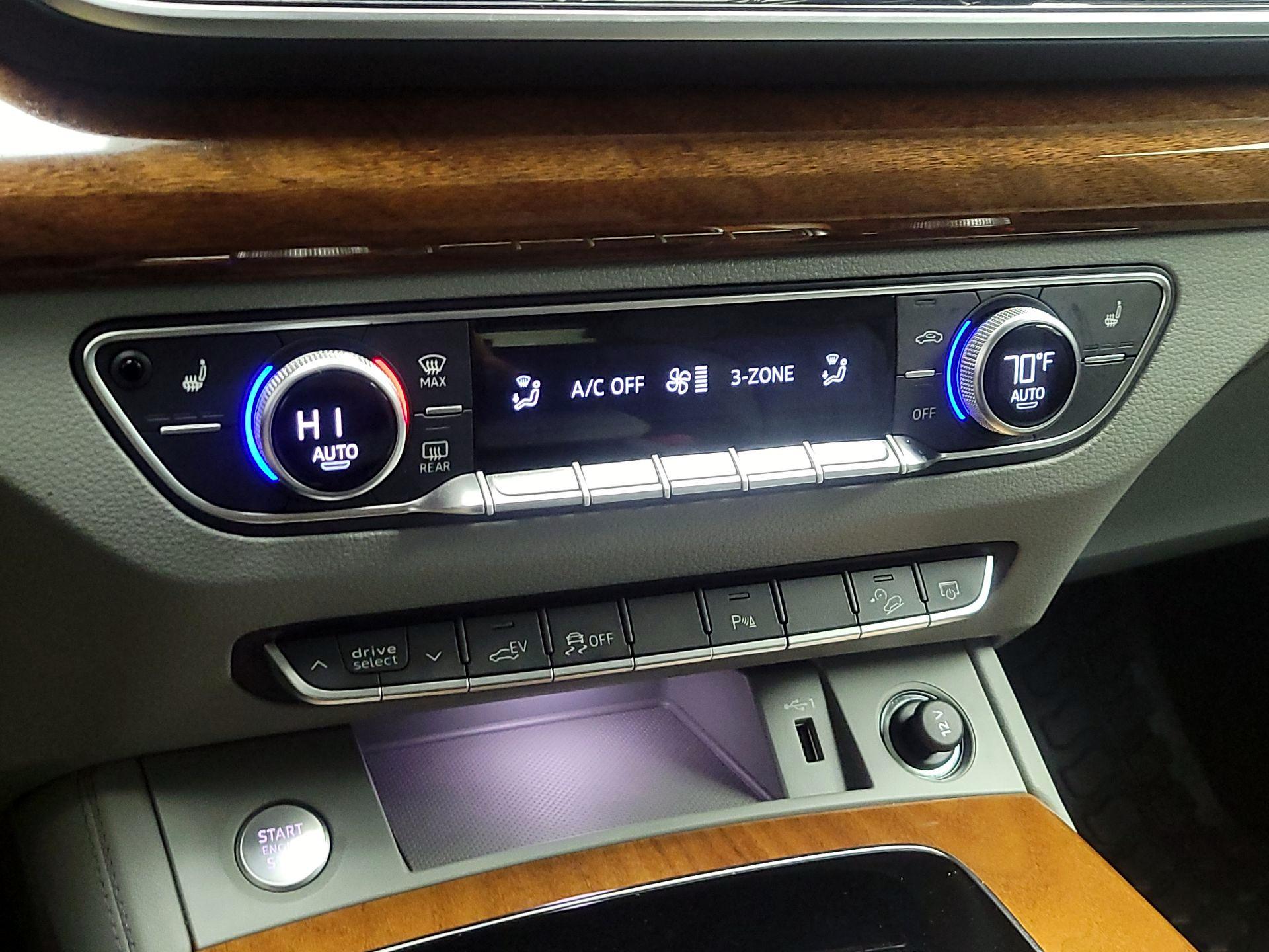 Thumbnail: 2023 Audi Q5 - 17