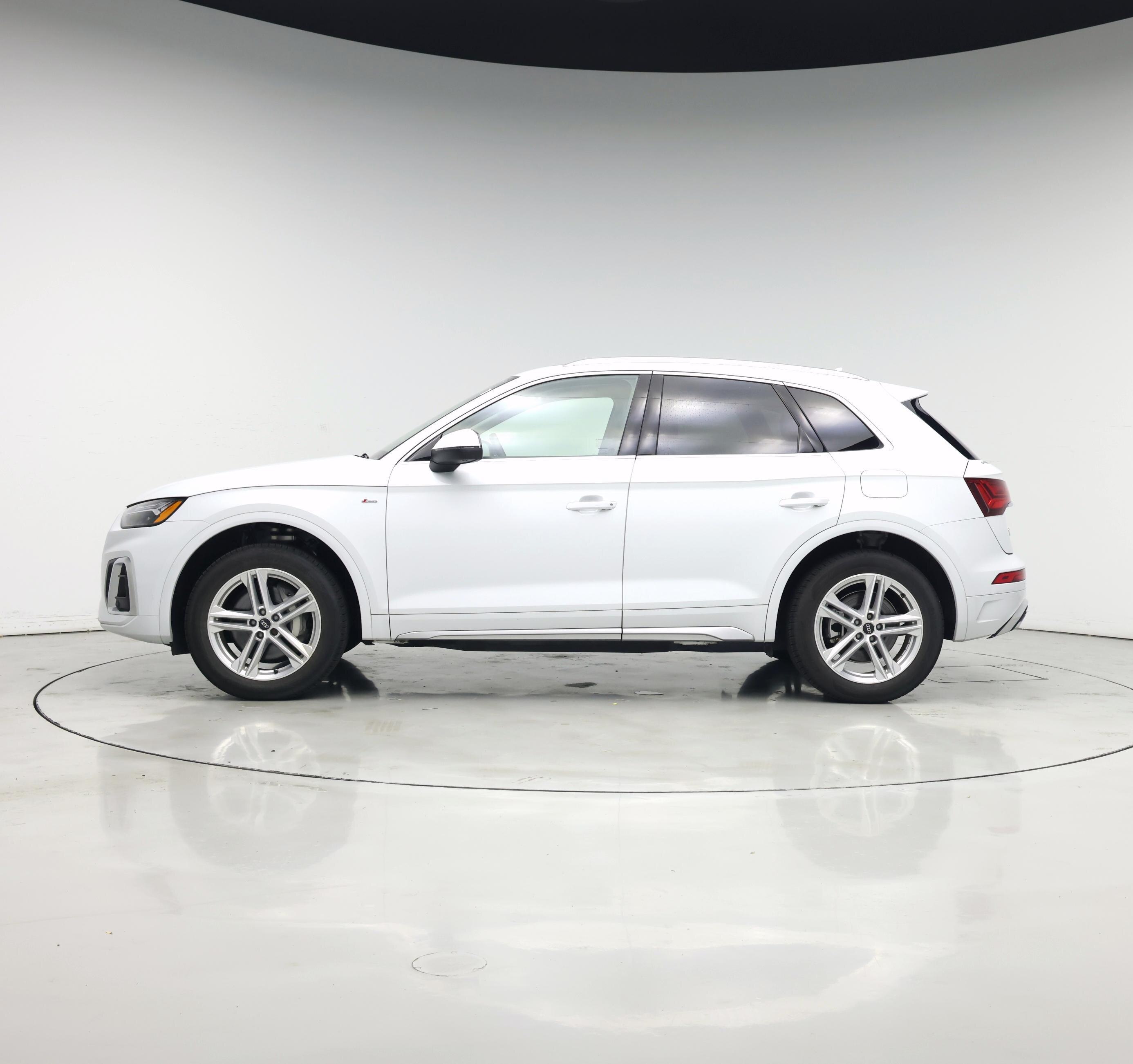 Thumbnail: 2023 Audi Q5 - 3