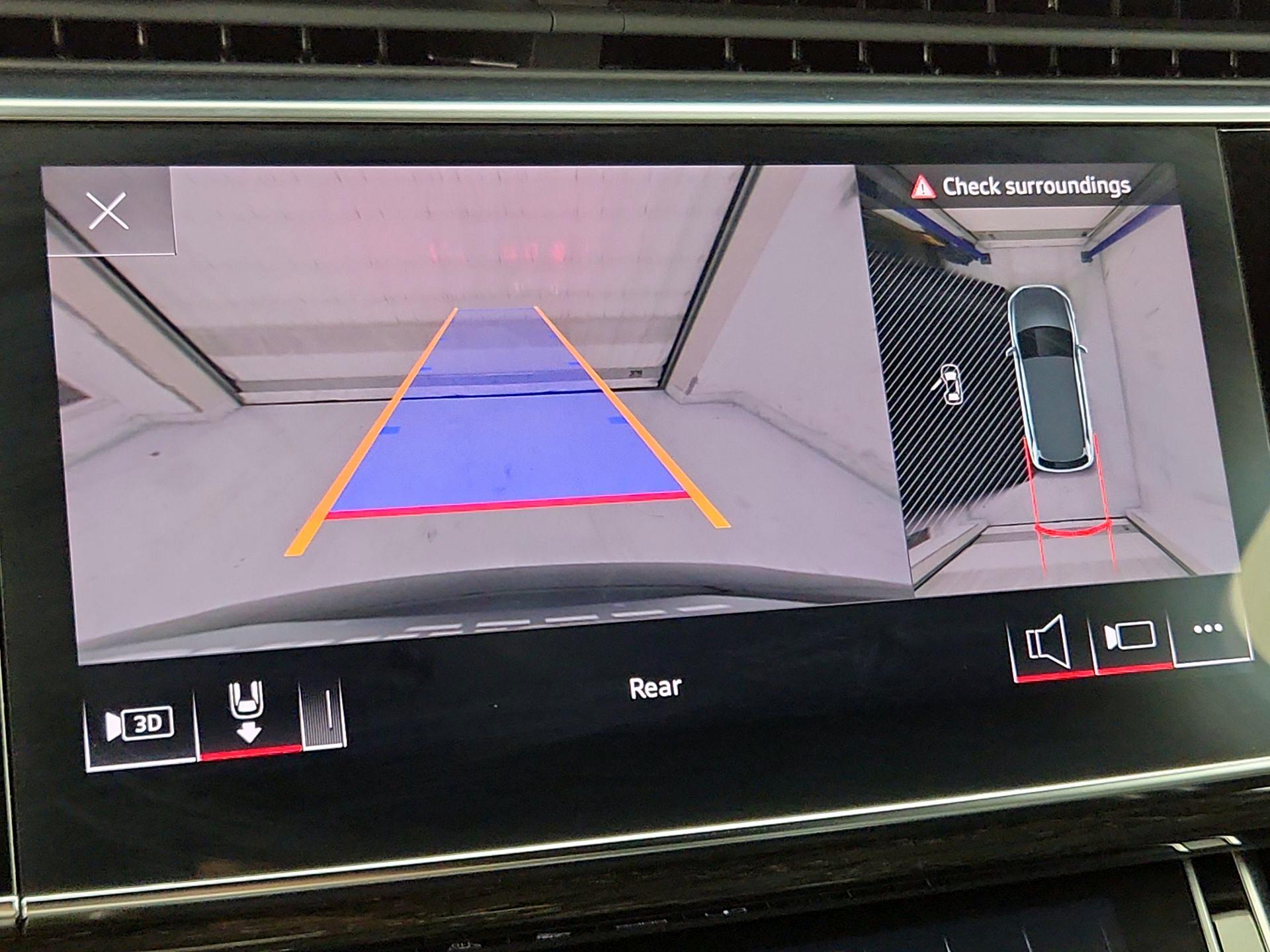 Thumbnail: 2023 Audi Q7 - 15